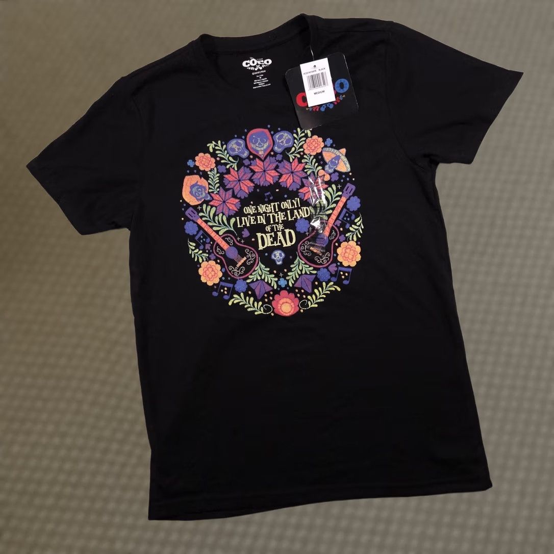 Disney Disney Pixar COCO Shirt Adult Medium Black Live in the Land of the Dead Movie Shirt Size US M / EU 48-50 / 2 - 1 Thumbnail
