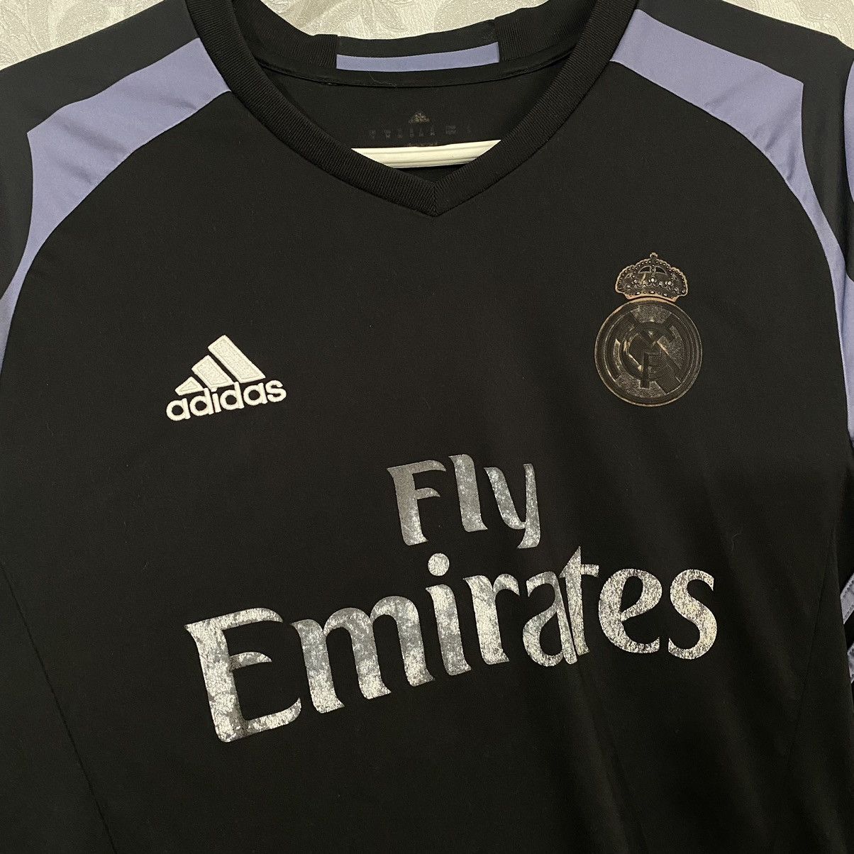 Adidas Adidas Real Madrid 2016/2017 3rd Third Away Soccer Jersey Size US M / EU 48-50 / 2 - 4 Thumbnail