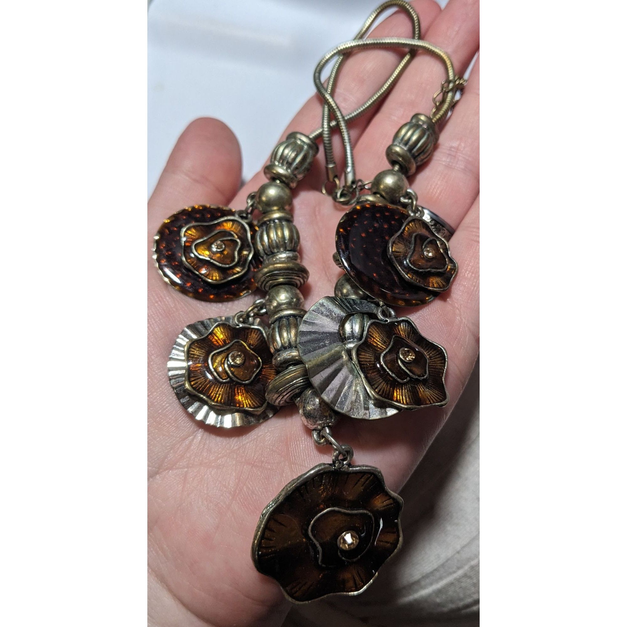 Other Abstract Floral Medallion Statement Necklace Size ONE SIZE - 5 Thumbnail