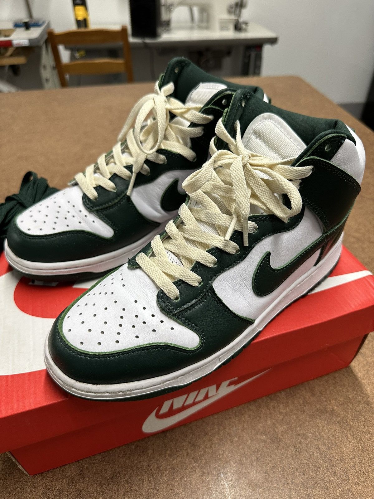 Nike Dunk Hi SP “Spartan”