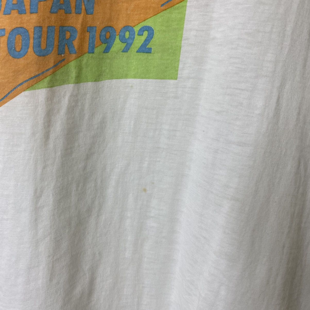 Band Tees Vintage 1992 Huey Lewis And The News Japan Tour T Shirt Size US L / EU 52-54 / 3 - 4 Thumbnail