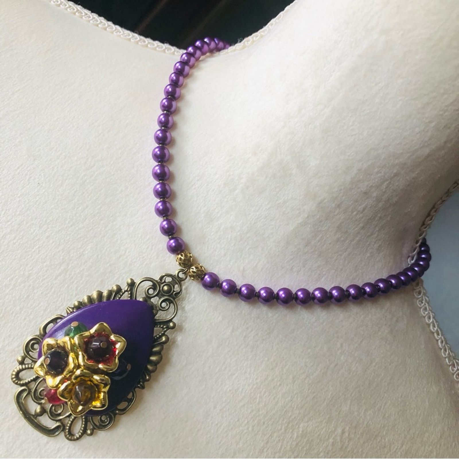 Handmade Handcrafted repurpose filigree bead cluster Pearl necklace Size ONE SIZE - 1 Thumbnail