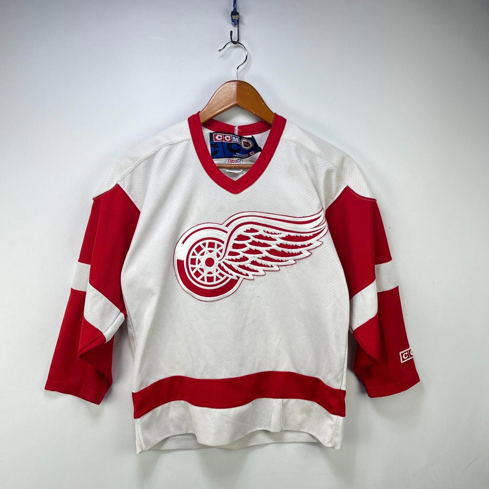 Ccm Vintage CCM Detroit Red Wings NHL Boys Jersey Youth L XL Size ONE SIZE - 1 Thumbnail
