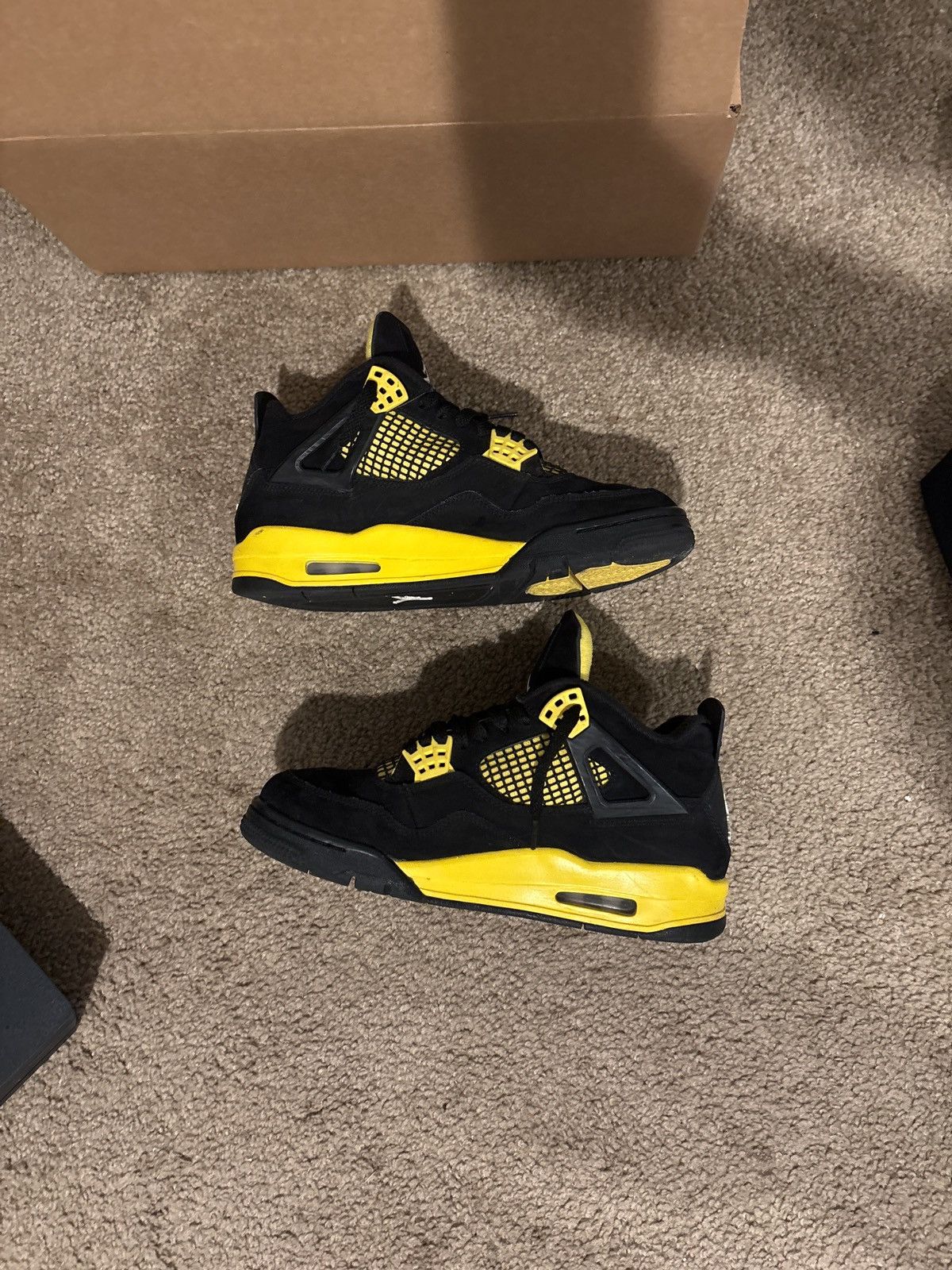 Jordan Brand Air Jordan 4 Retro Yellow Thunder Size US 7.5 / EU 40-41 - 2 Thumbnail