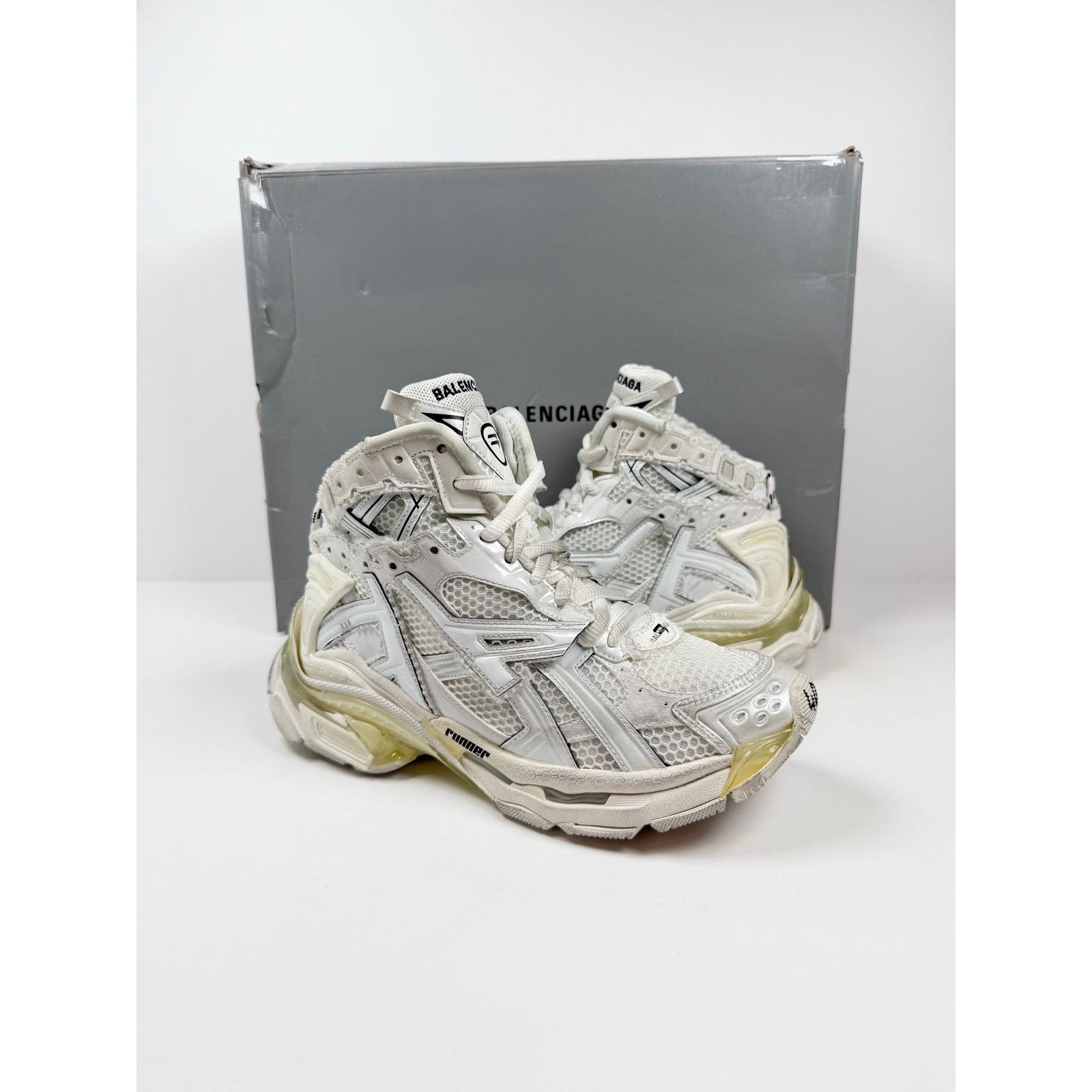 Balenciaga Size 40EU/7US - Balenciaga Runner Distressed High Top NEW Size US 7 / EU 40 - 2 Thumbnail