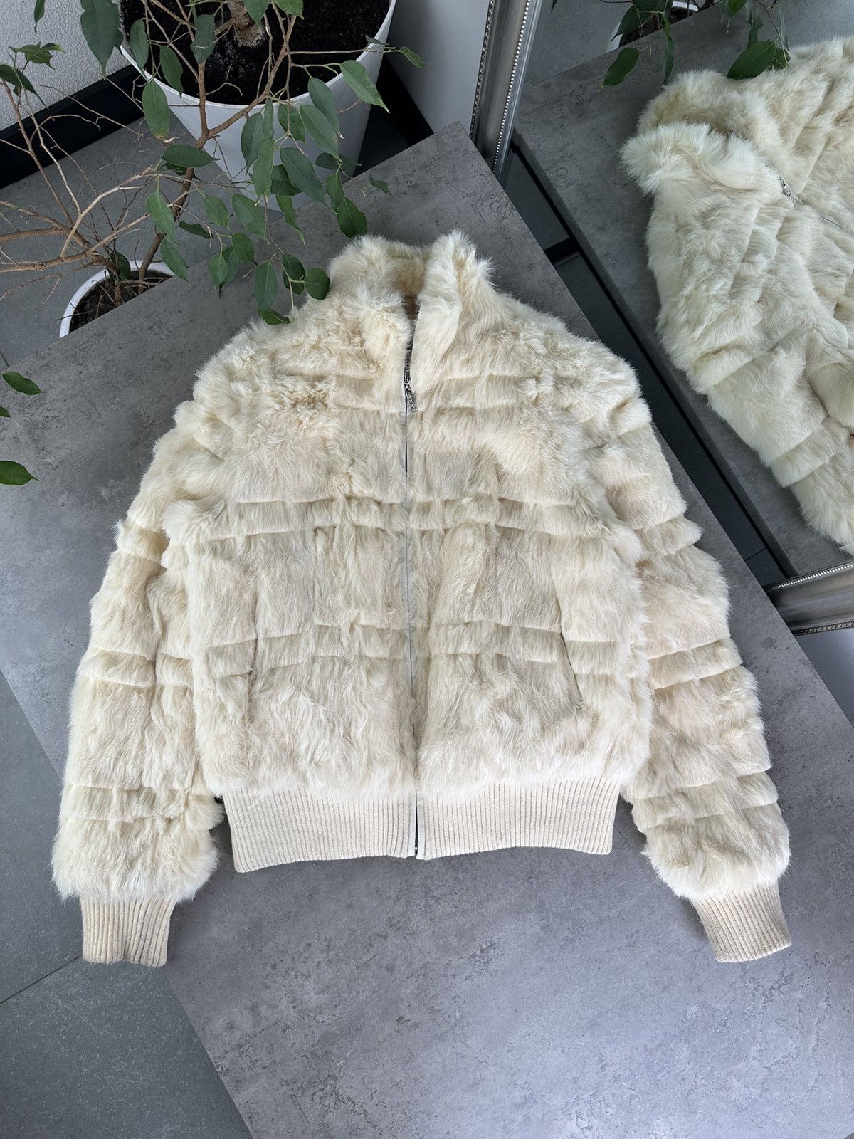Japanese Brand Vintage Fur Coat Size M / US 6-8 / IT 42-44 - 1 Thumbnail