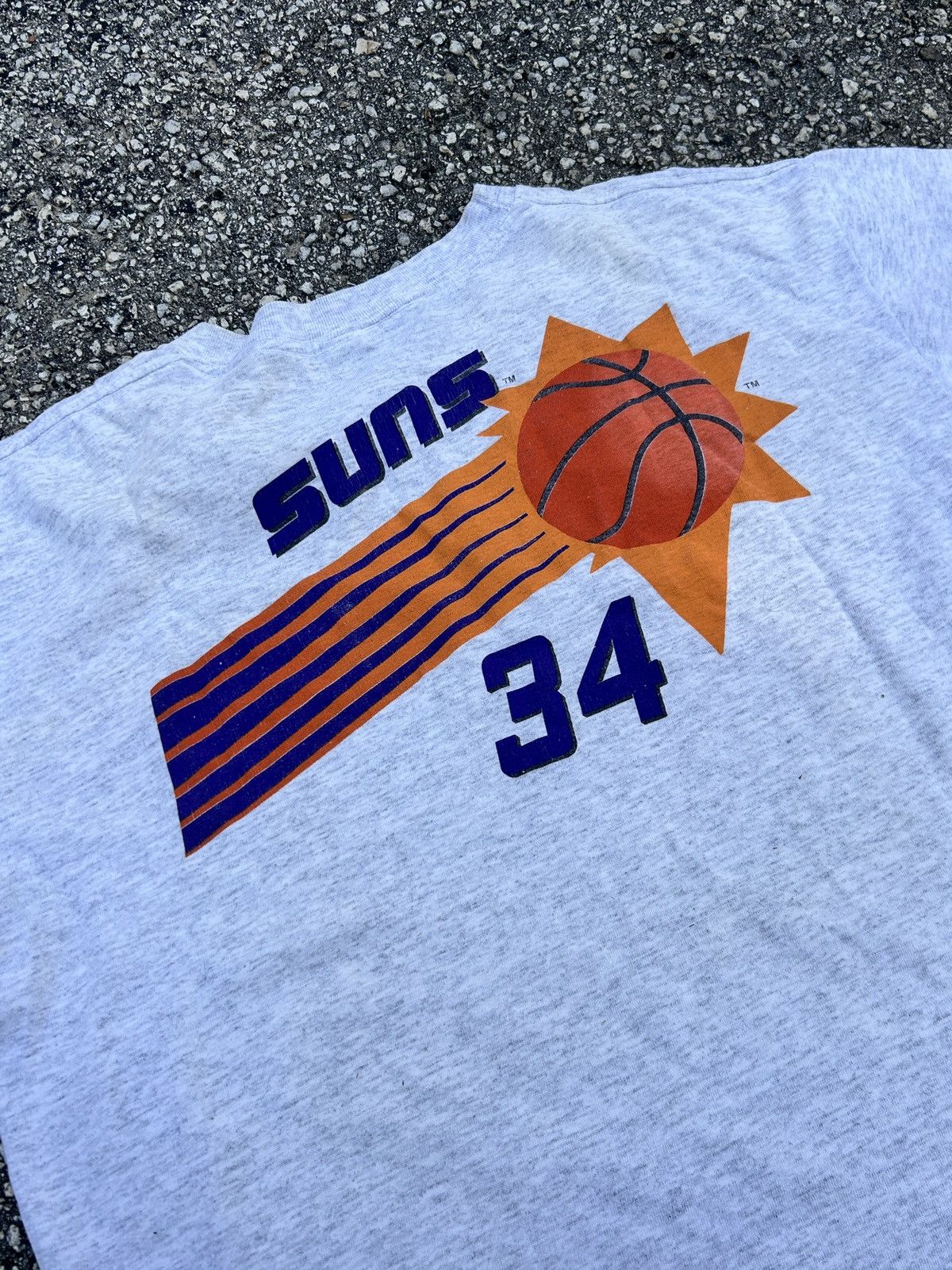 Nutmeg Nutmeg mills Phoenix Suns Charles Barkley tshirt size-L Size US L / EU 52-54 / 3 - 7 Thumbnail