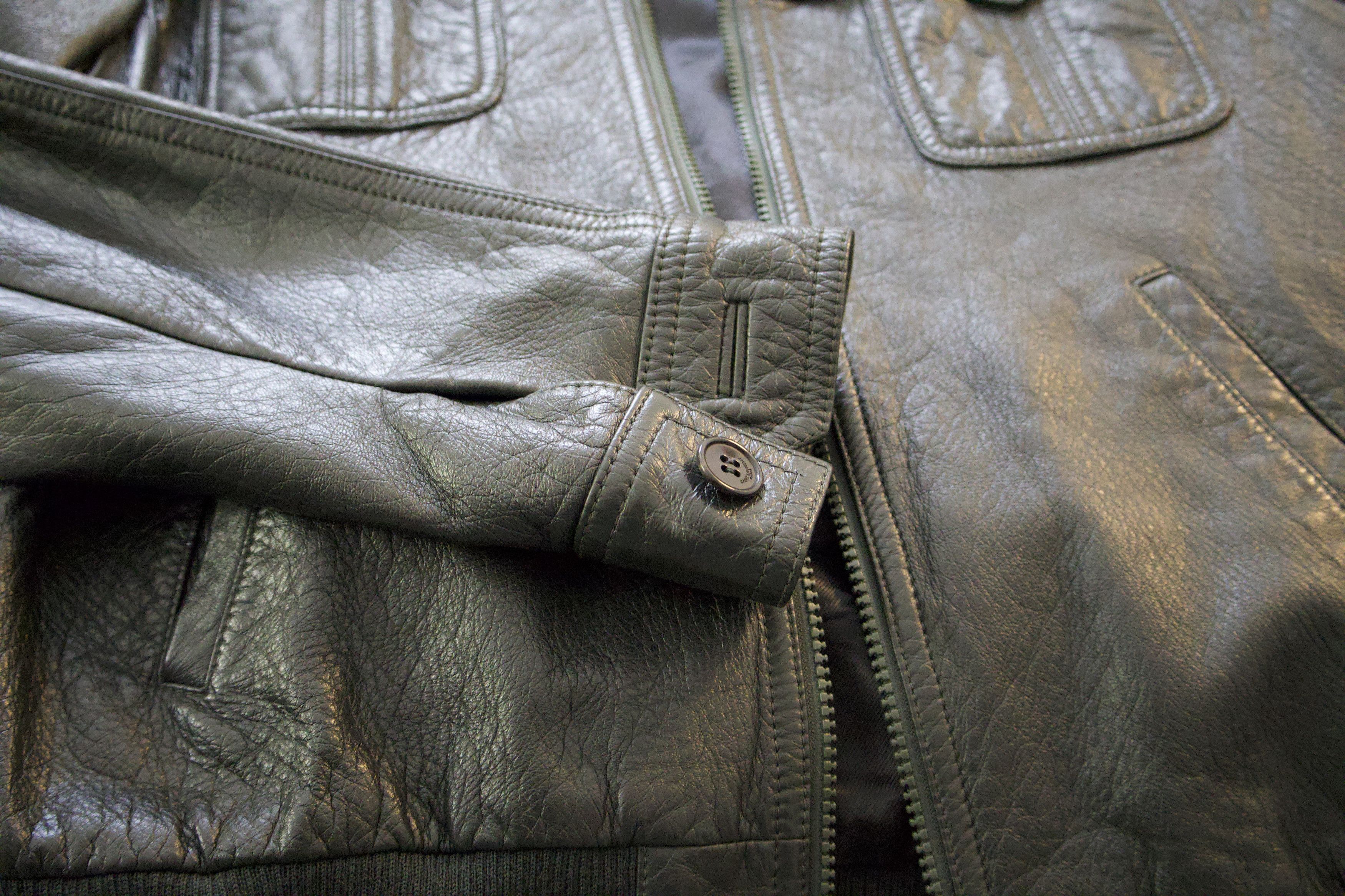 Yves Saint Laurent ULTRA RARE YSL DARK GREEN LEATHER JKT Size US M / EU 48-50 / 2 - 7 Thumbnail