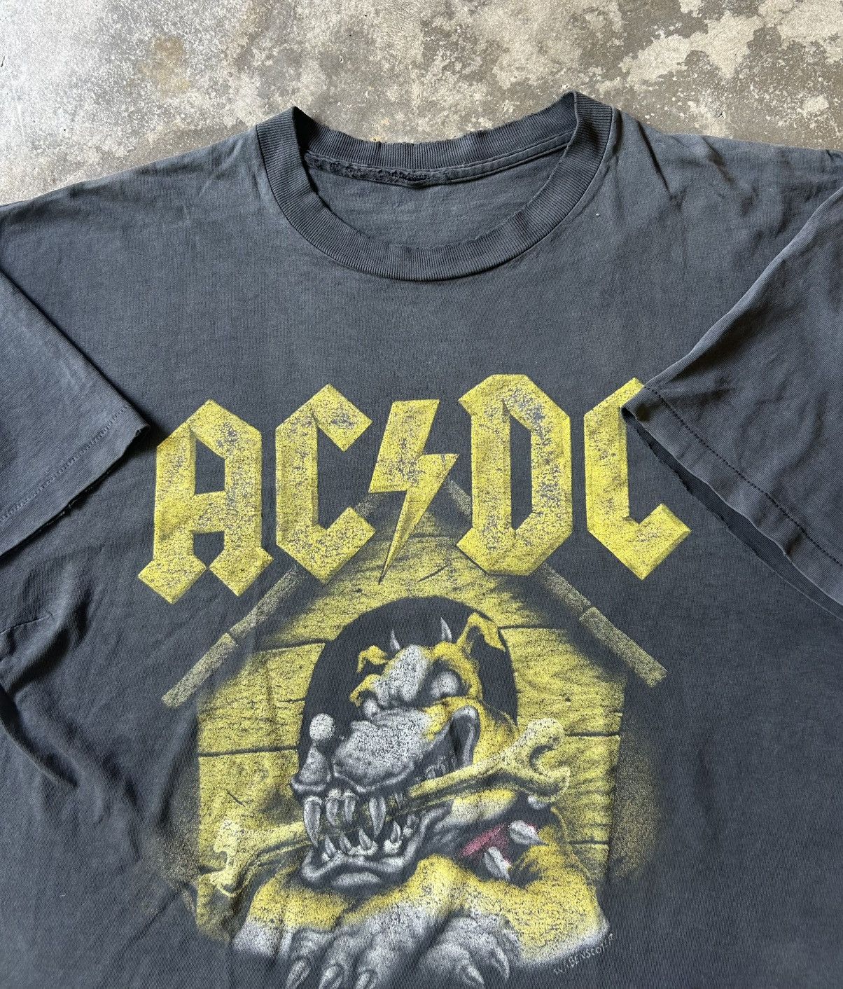 Band Tees Vintage ACDC given the dog a bone Shirt Size US XL / EU 56 / 4 - 5 Thumbnail