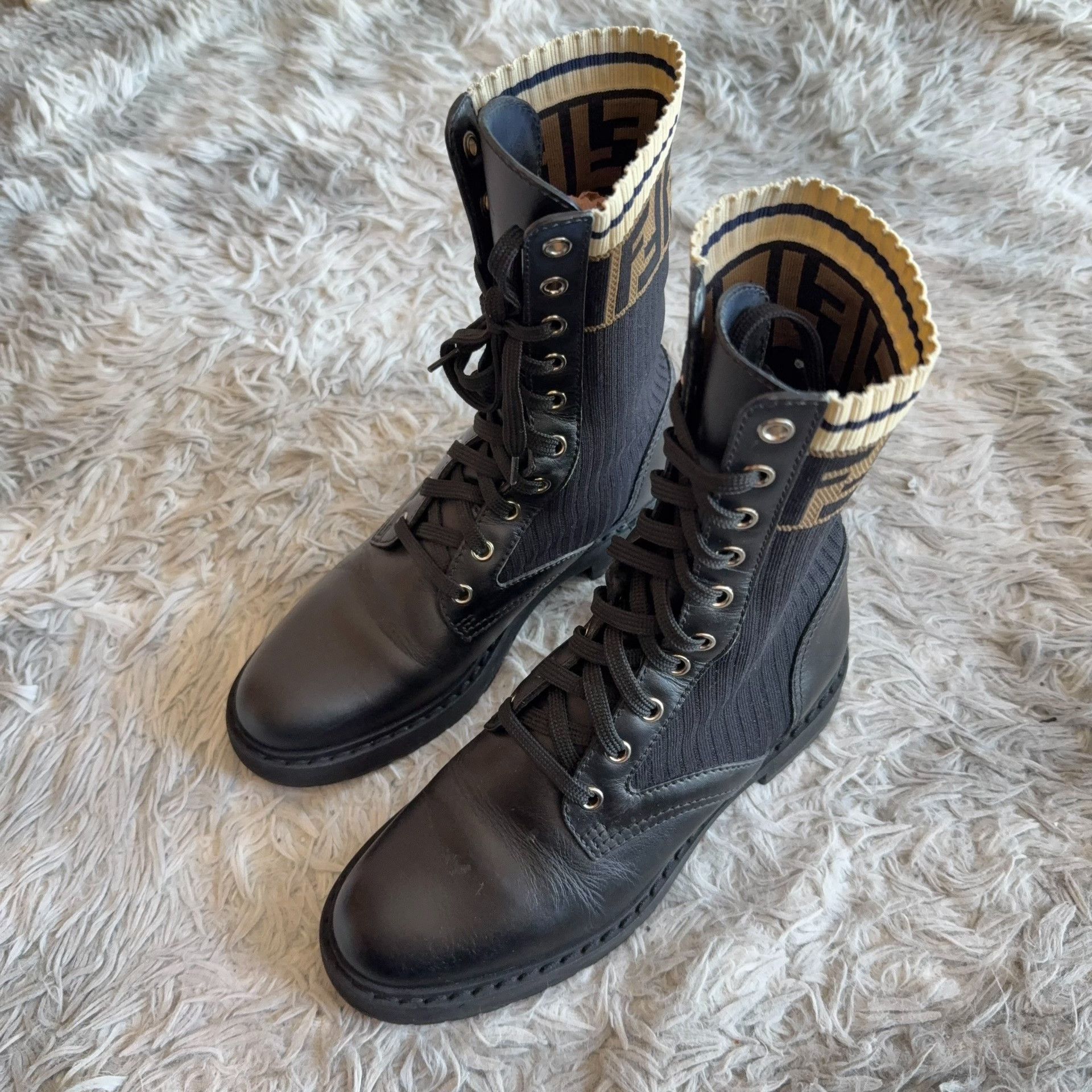 Fendi Fendi Boots 36 Women Size US 6 / IT 36 - 1 Thumbnail
