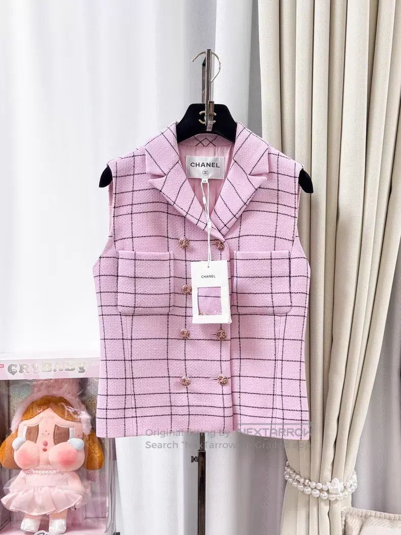 Chanel Chanel Plaid double-breasted vest Size XS / US 0-2 / IT 36-38 - 1 Thumbnail