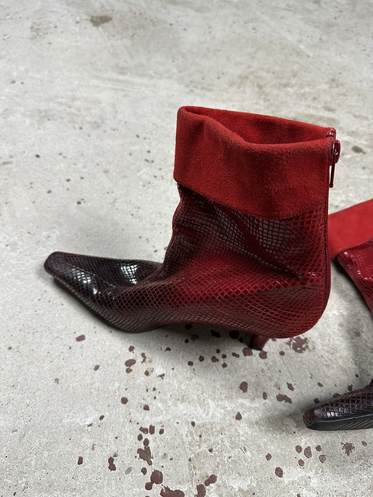 Stuart Weitzman Stuart Weitzman Snakeskin Gradient Red Apollo Botties High Size US 7.5 / IT 37.5 - 9 Thumbnail