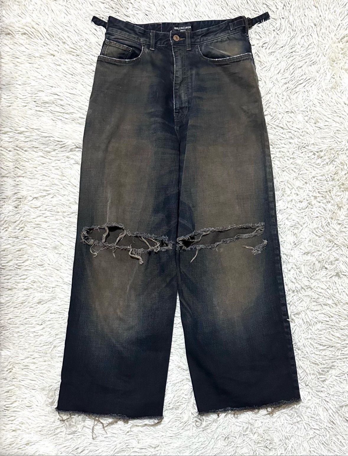 Balenciaga Balenciaga SS23 washed denim jeans Size US 34 / EU 50 - 1 Thumbnail