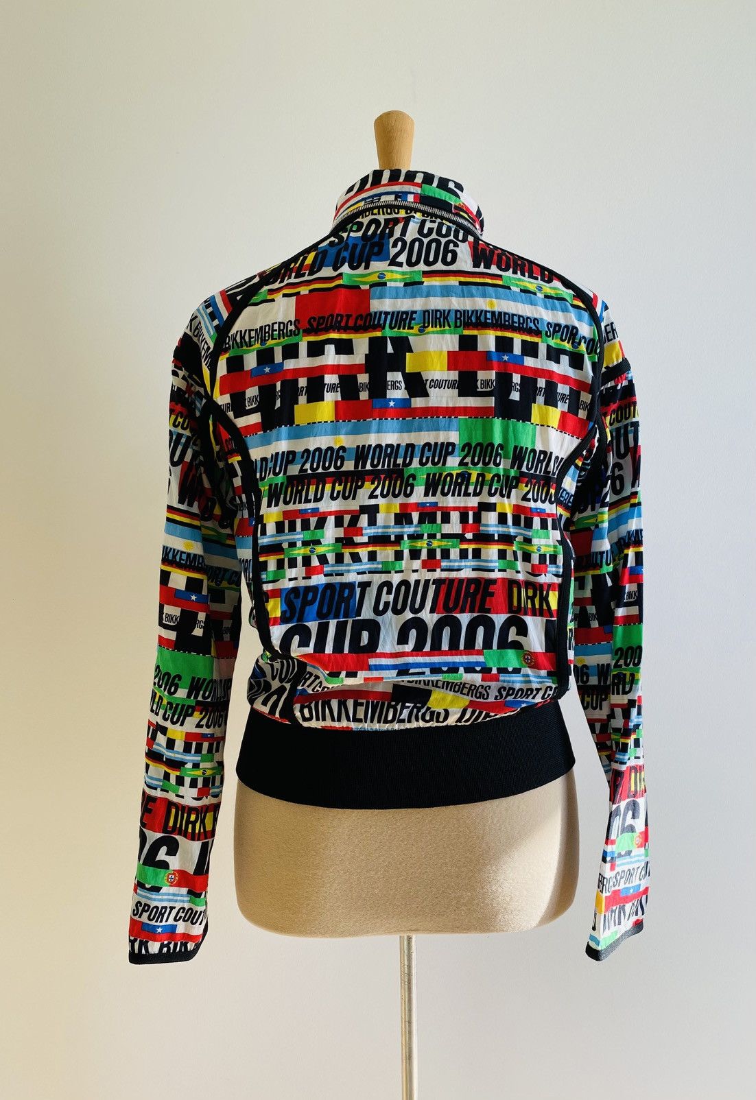 Dirk Bikkembergs Dirk Bikkembergs windbreaker limited edition World Cup 2006 Size US M / EU 48-50 / 2 - 3 Thumbnail