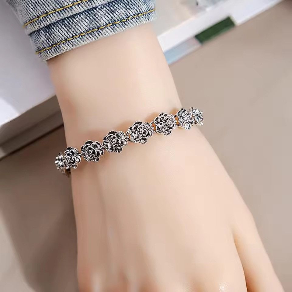 Japanese Brand Gothic Silver Tone Rose Link Bracelet Floral Chain 19 cm Size ONE SIZE - 3 Thumbnail