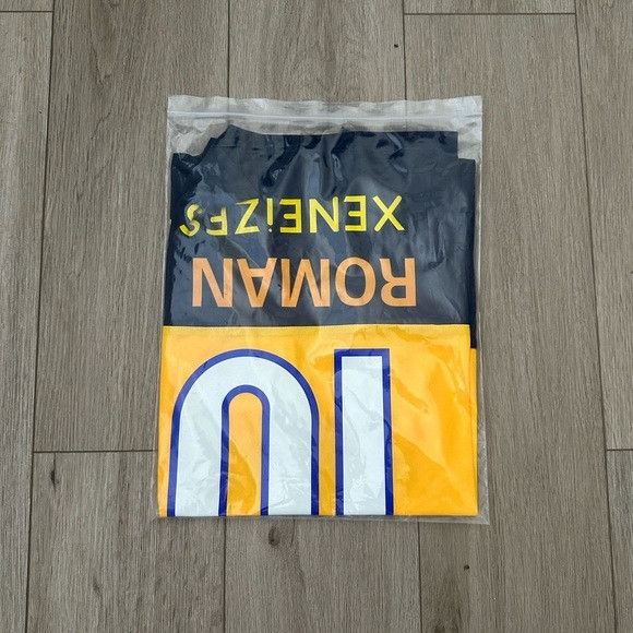 Nike JR Riquelme #10 Retro 1999/00 Boca Soccer Jersey Home Blue M Size US M / EU 48-50 / 2 - 8 Thumbnail
