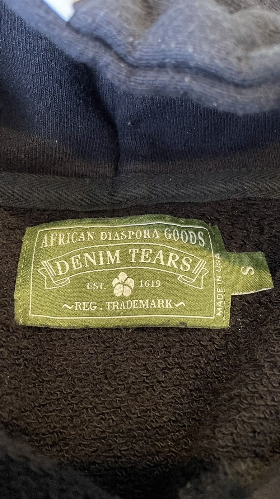 DENIM TEARS DENIM TEARS The Cotton Wreath Sweatshirt Black Size US S / EU 44-46 / 1 - 5 Thumbnail
