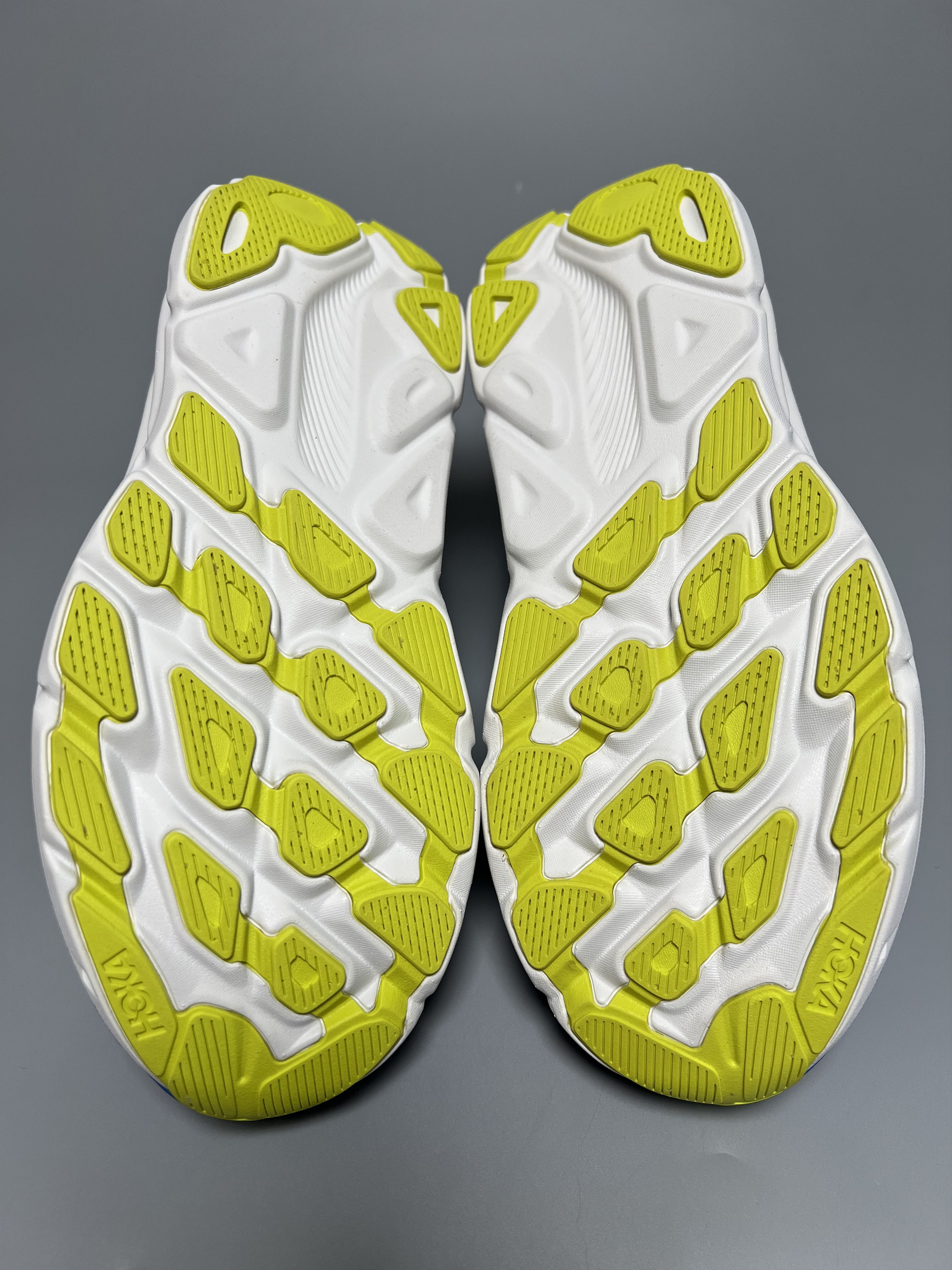 Hoka 10D Hoka One One Clifton 9 Running Shoes Walking Gym Size US 10 / EU 43 - 14 Thumbnail