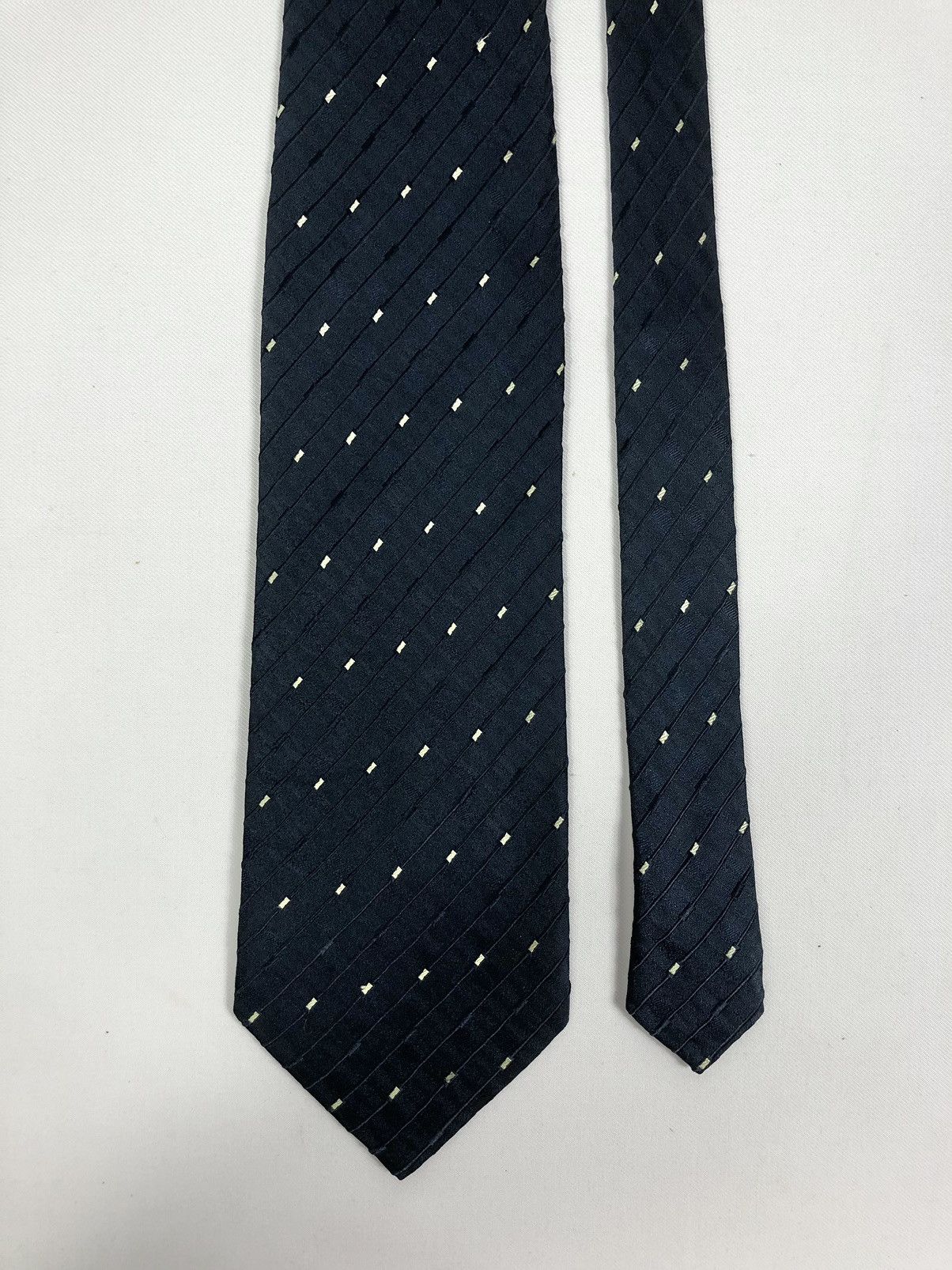 Balenciaga Rare Balenciaga Embossed Silk Tie Size ONE SIZE - 3 Thumbnail