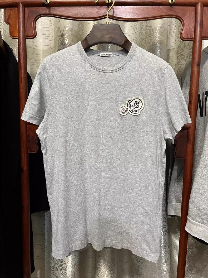 Moncler Moncler Classic Short Sleeve T-Shirt for Summer Size US M / EU 48-50 / 2 - 1 Thumbnail