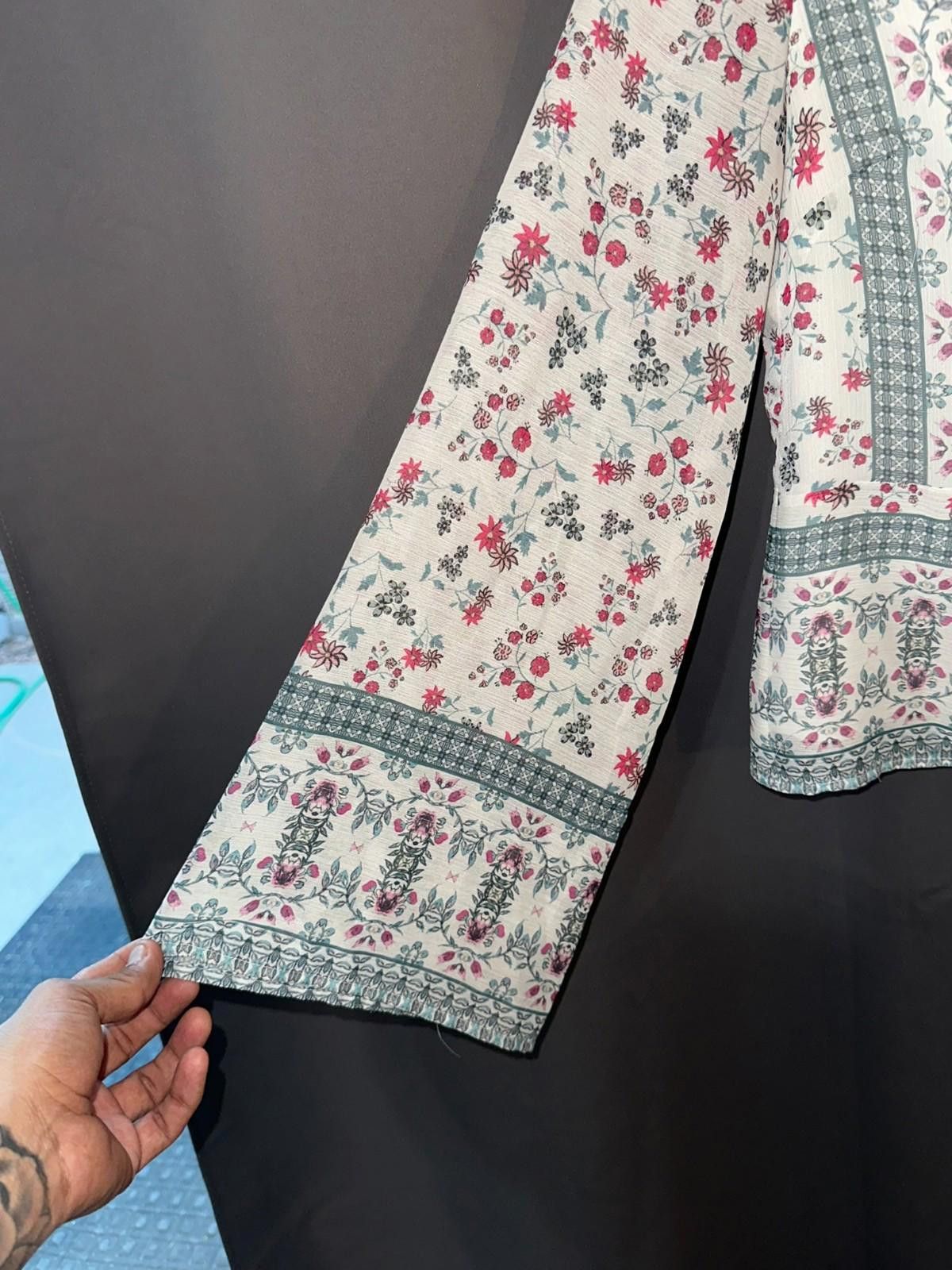 Designer Endless Rose Blouse Medium Cottagecore Floral Print Size M / US 6-8 / IT 42-44 - 2 Thumbnail