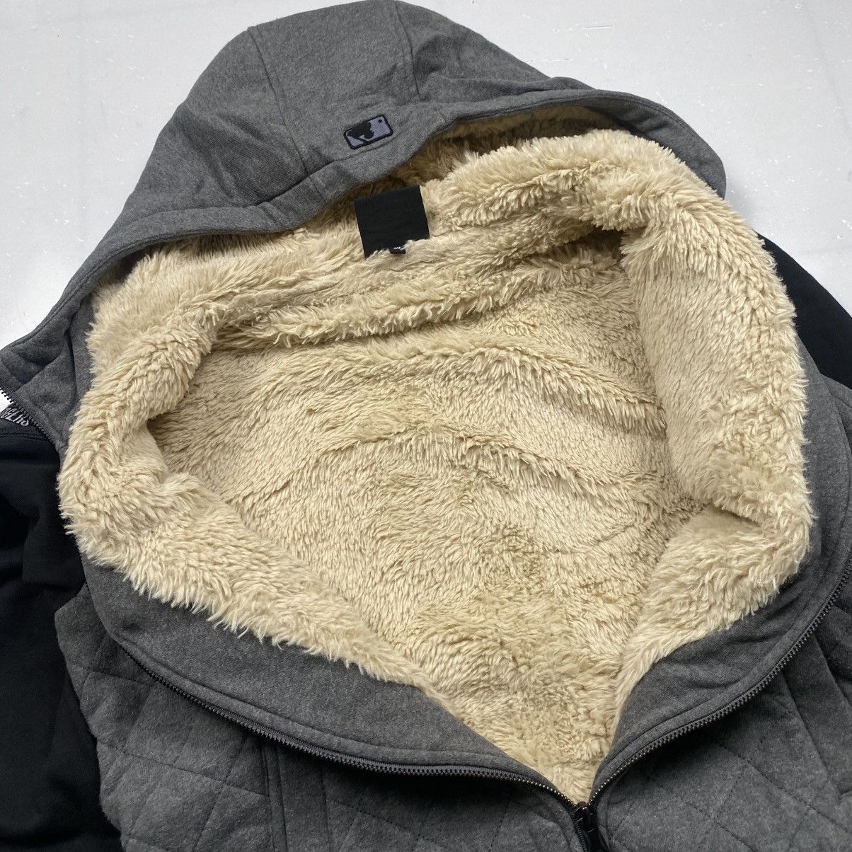 MLB y2k MLB New York Fur Hooded Jacket Sweater Size US XS / EU 42 / 0 - 7 Thumbnail