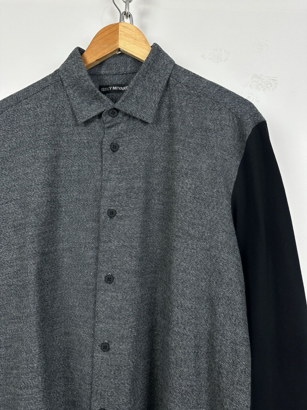 Issey Miyake Issey Miyake Men Black/Gray Long Sleeve Button Up Shirt Size US XL / EU 56 / 4 - 6 Thumbnail