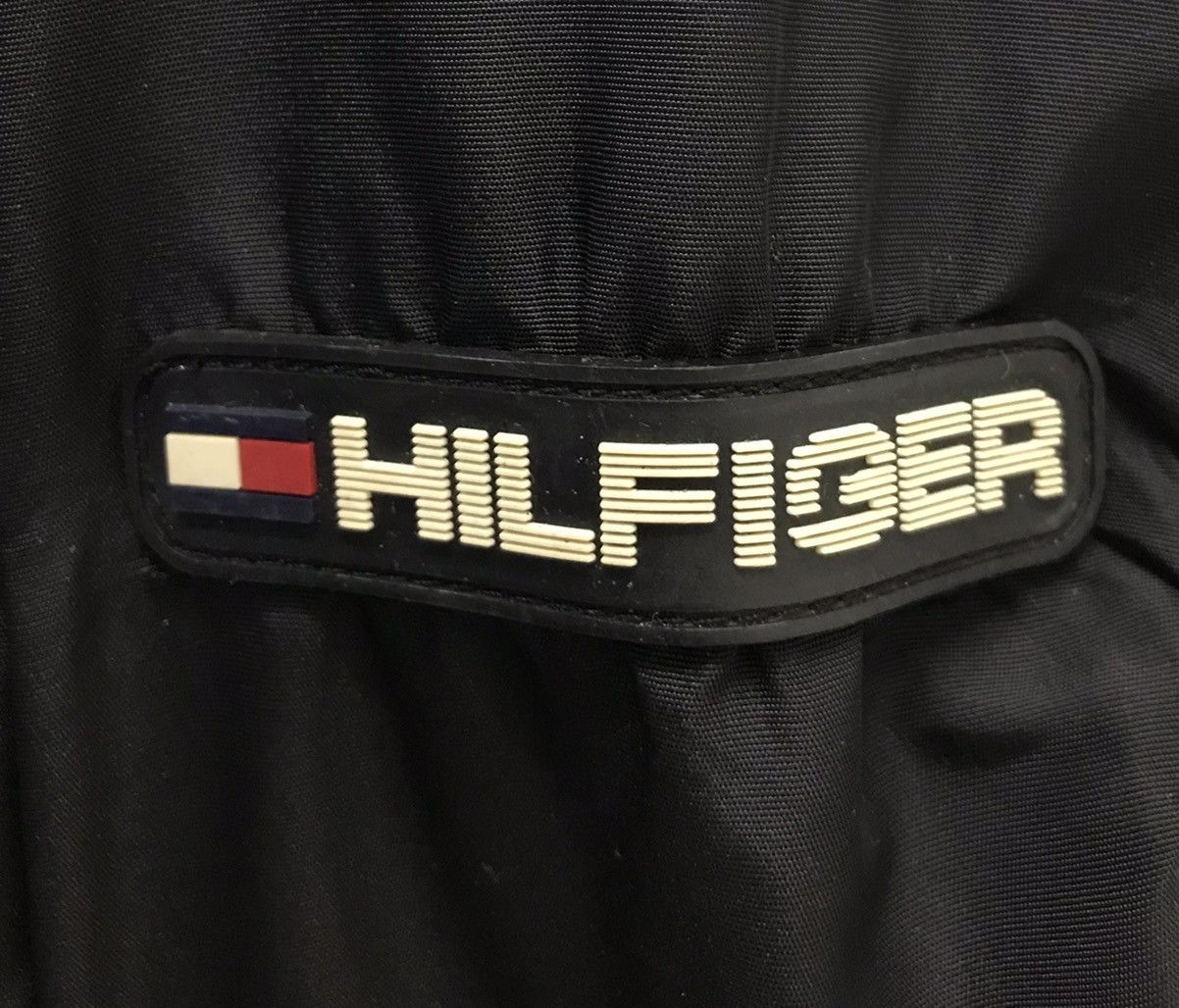 Tommy Hilfiger Vintage Tommy Hilfiger Jacket Size US M / EU 48-50 / 2 - 11 Thumbnail