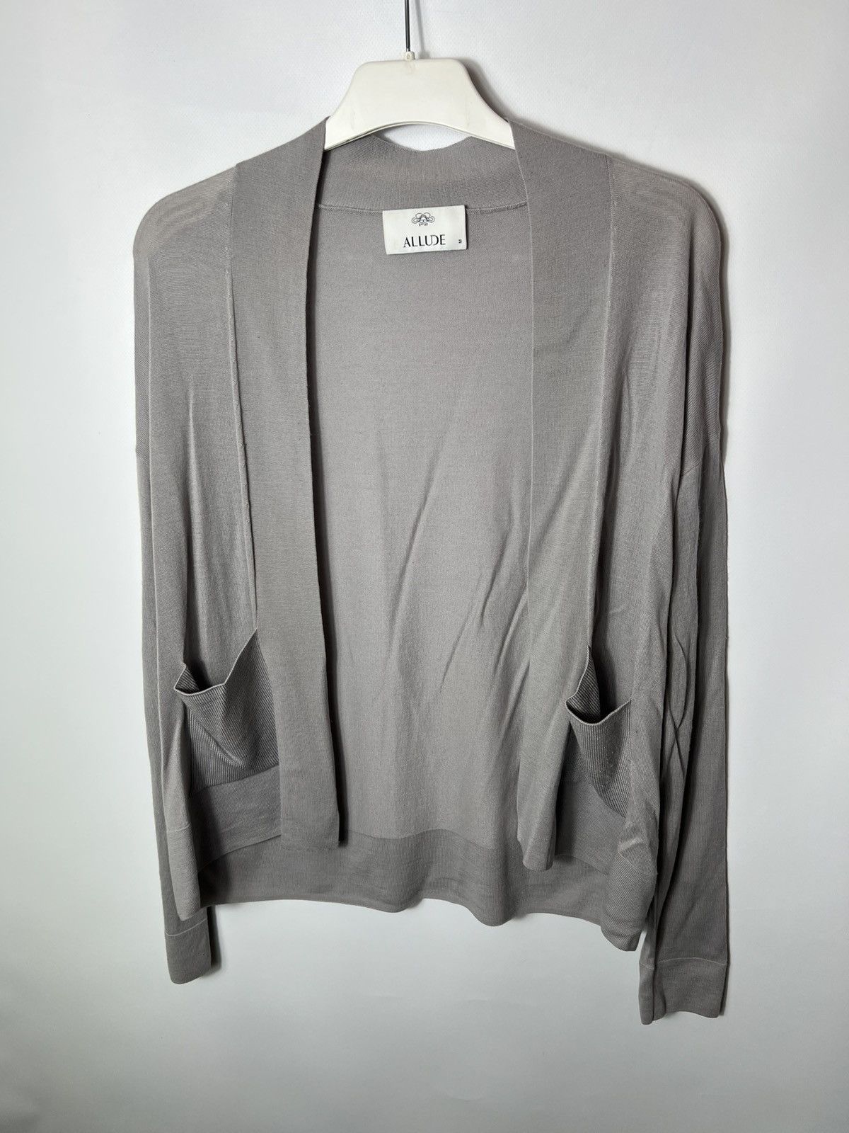 Allude Vintage luxury designer Allude Gray Wool Cardigan Size M Size M / US 6-8 / IT 42-44 - 1 Thumbnail