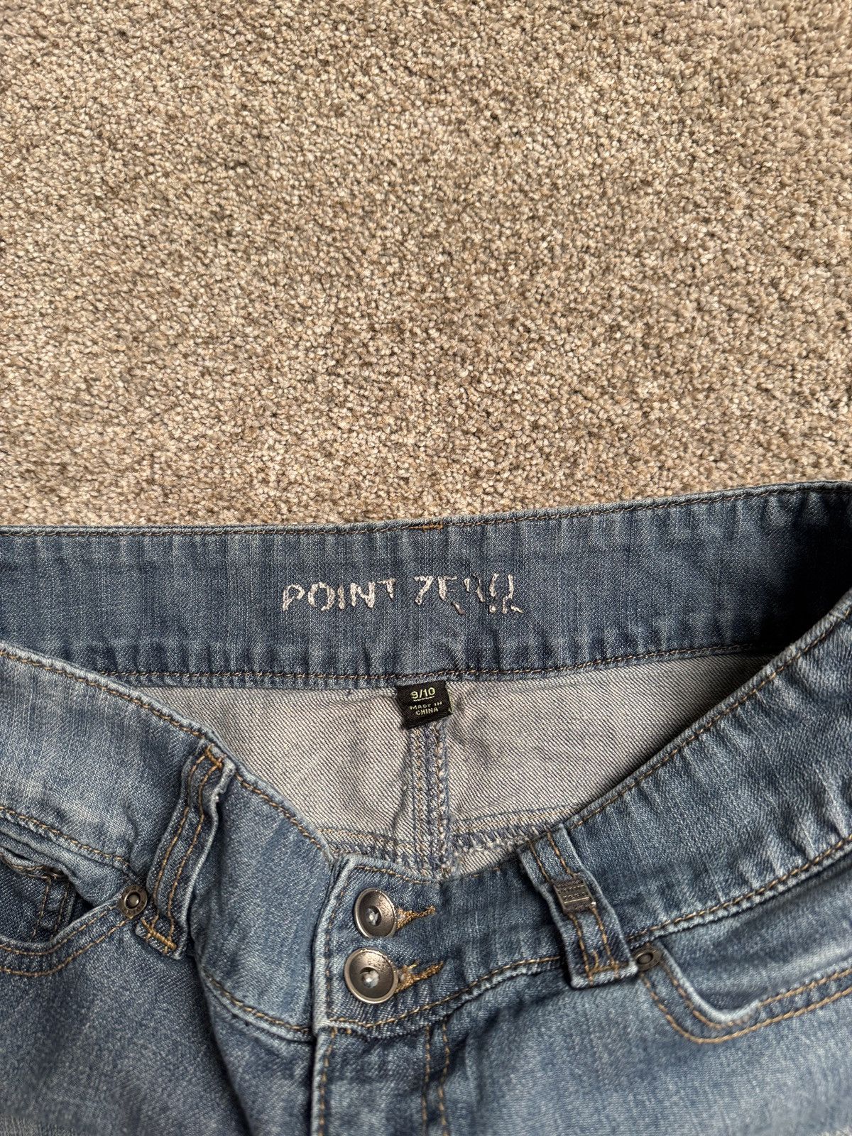 Point Zero POINT ZERO “MENDED” DENIM SKIRT Size 30" / US 8 / IT 44 - 4 Thumbnail