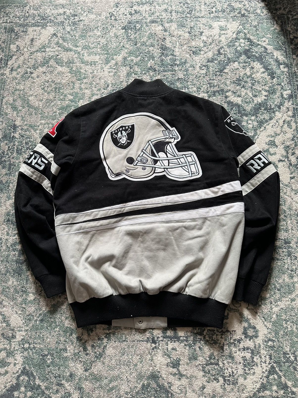 NFL VINTAGE NFL RAIDERS BIG LOGO EMBROIDERY BOMBER JACKET M Size US M / EU 48-50 / 2 - 4 Thumbnail