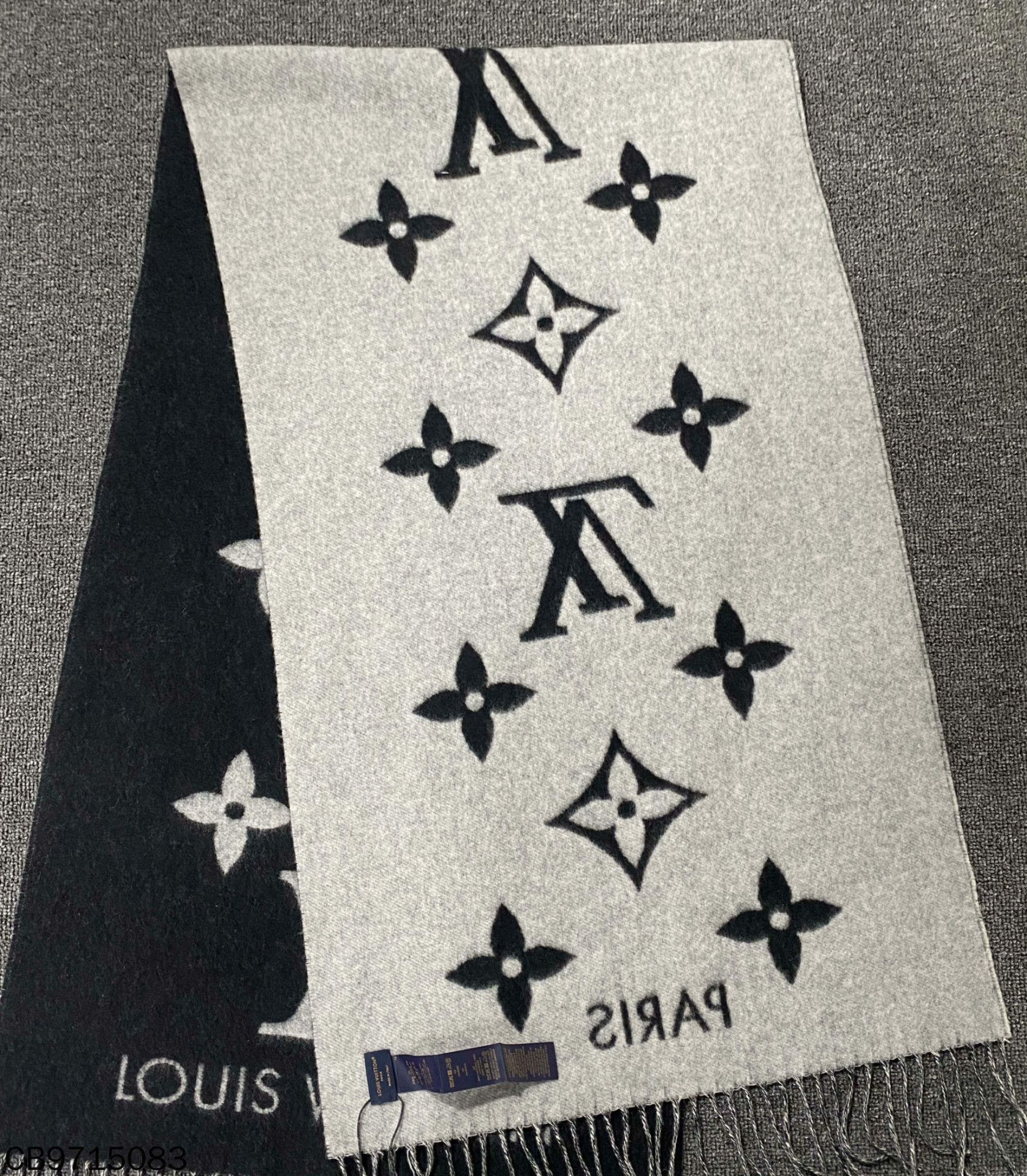 Louis Vuitton Louis Vuitton Black Scarf 37.5 Men Size ONE SIZE - 1 Thumbnail