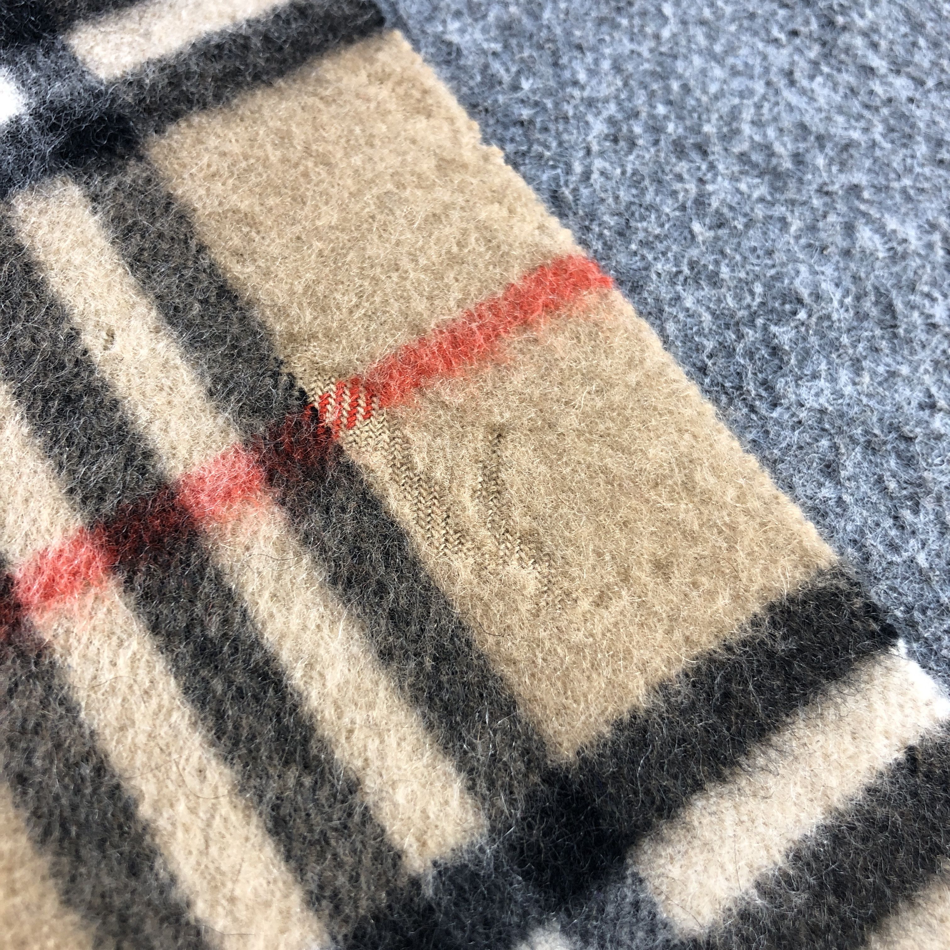 Burberry Burberry Tan Nova Check Cashmere Scarf Muffler V2853 Size ONE SIZE - 7 Thumbnail