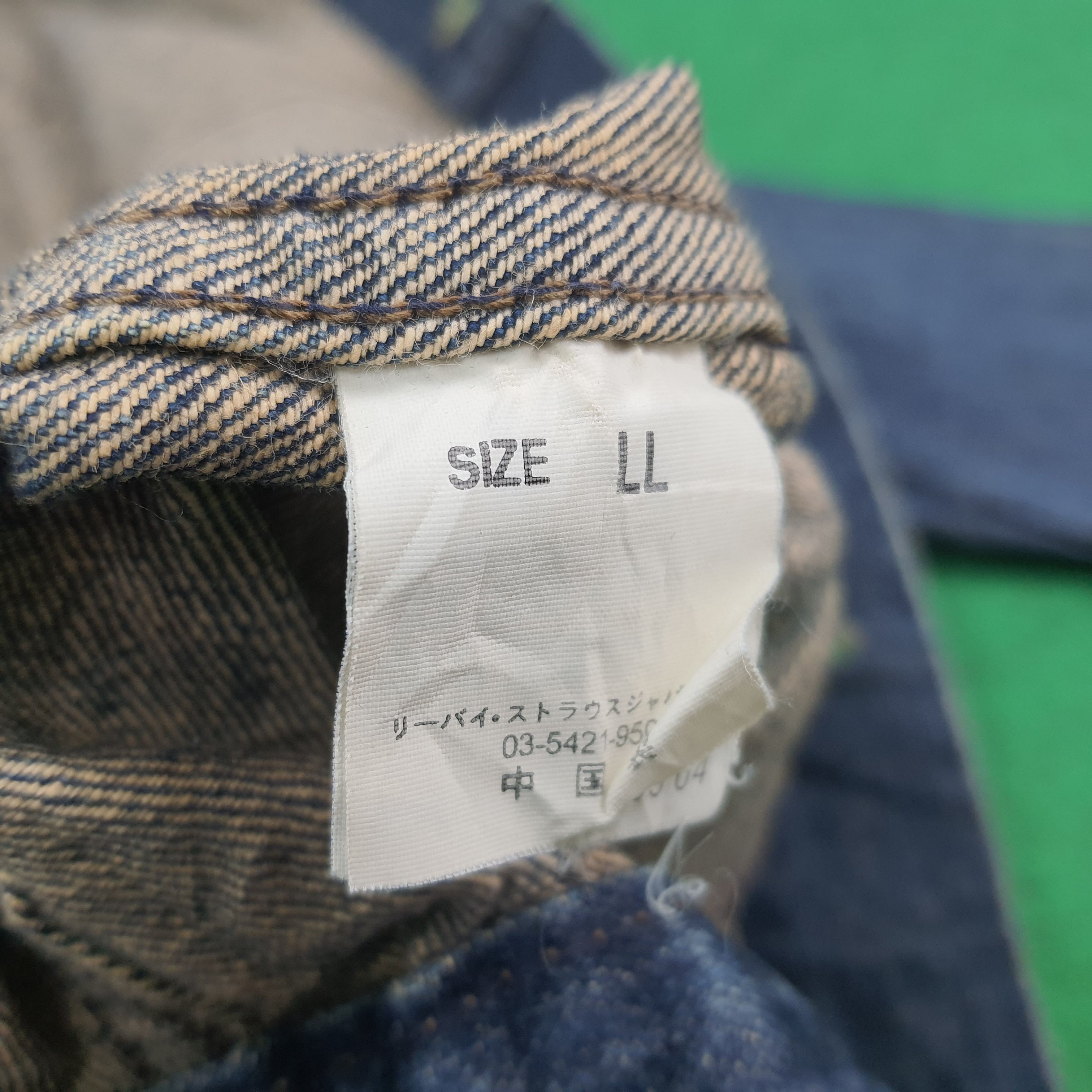 Levi's Vintage Levi's Denim Faded Blue Trucker Jacket C302N21 Size US M / EU 48-50 / 2 - 7 Thumbnail