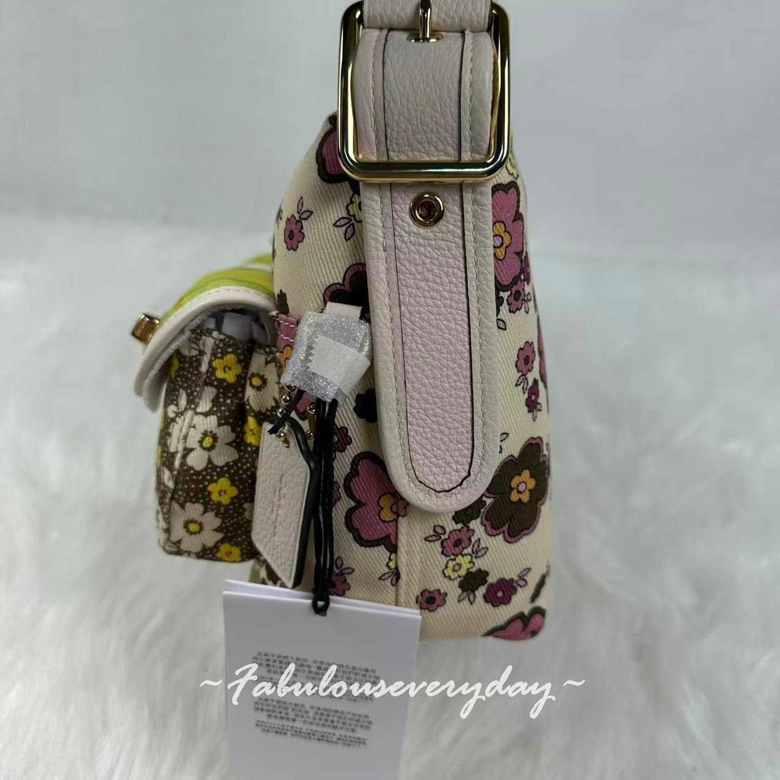 Coach Coach Cargo Shoulder Bag Floral Canvas/Chalk/Daisy CDW55 NWT Size ONE SIZE - 3 Thumbnail