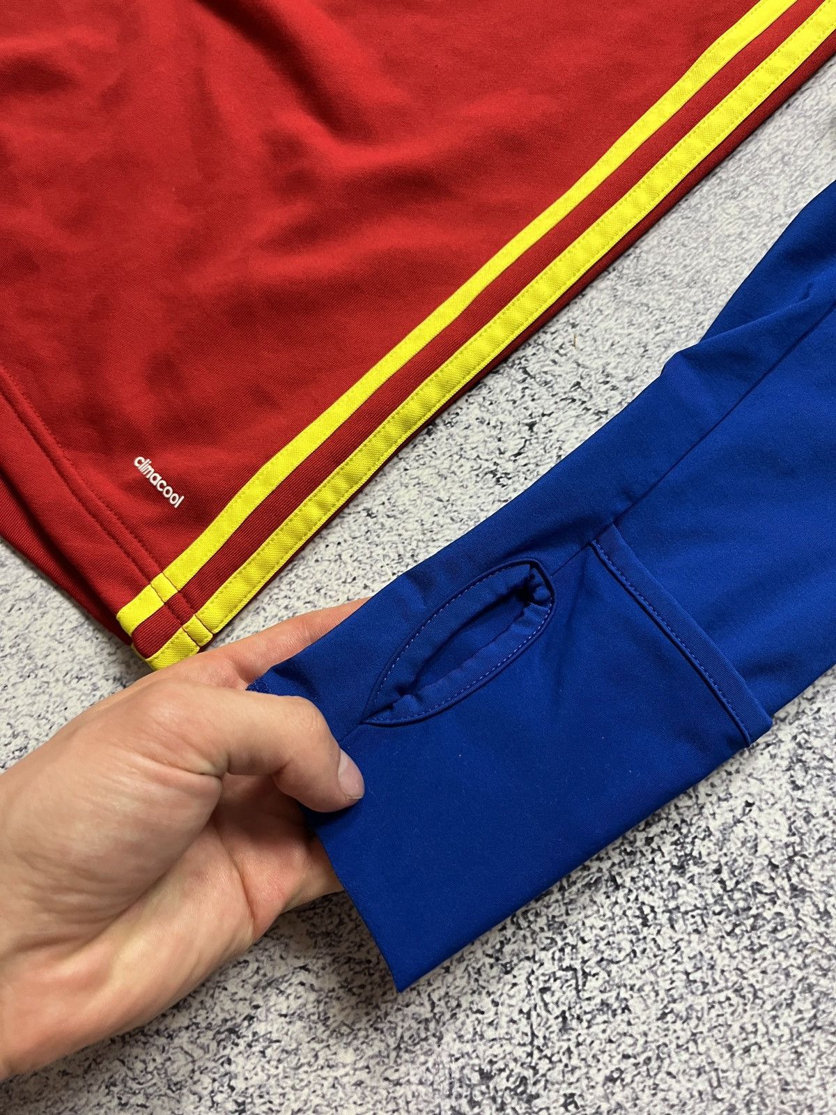 Adidas Adidas Spain 2016 Long Sleeve Football Soccer Jersey Top Size US L / EU 52-54 / 3 - 9 Thumbnail