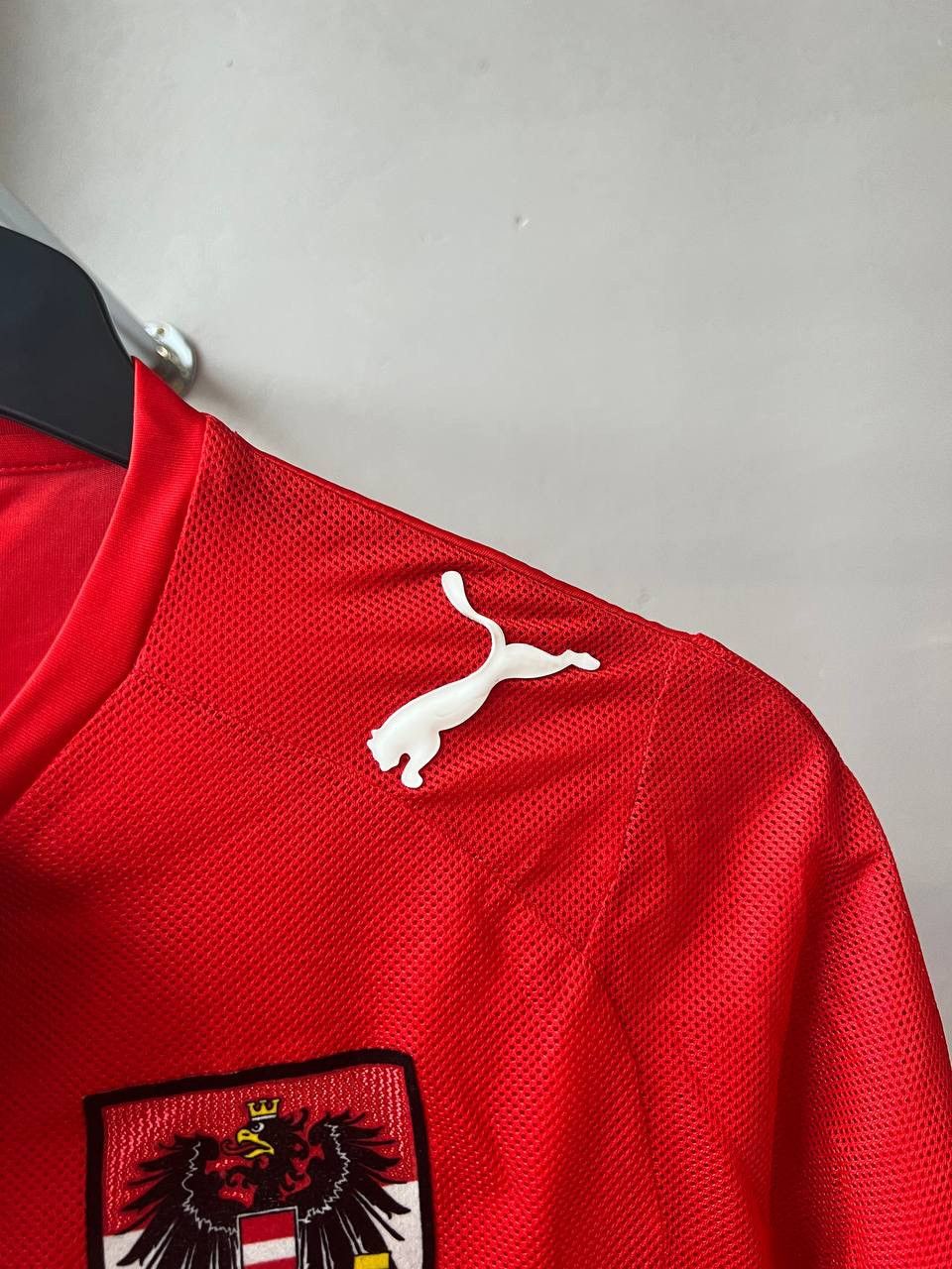 Puma AUSTRIA NATIONAL TEAM HOME SOCCER FOOTBALL SHIRT JERSEY SZ M Size US M / EU 48-50 / 2 - 7 Thumbnail