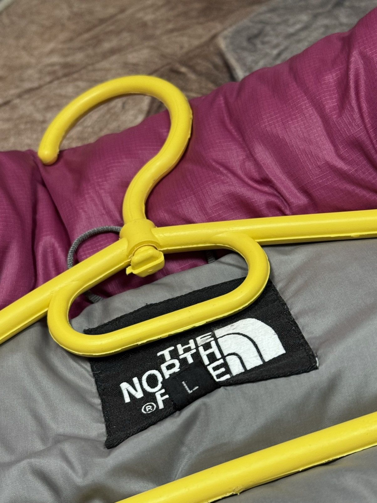 The North Face THE NORTH FACE WOMANS VINTAGE VEST Y2K DOWN JACKET PUFFER Size L / US 10 / IT 46 - 6 Thumbnail