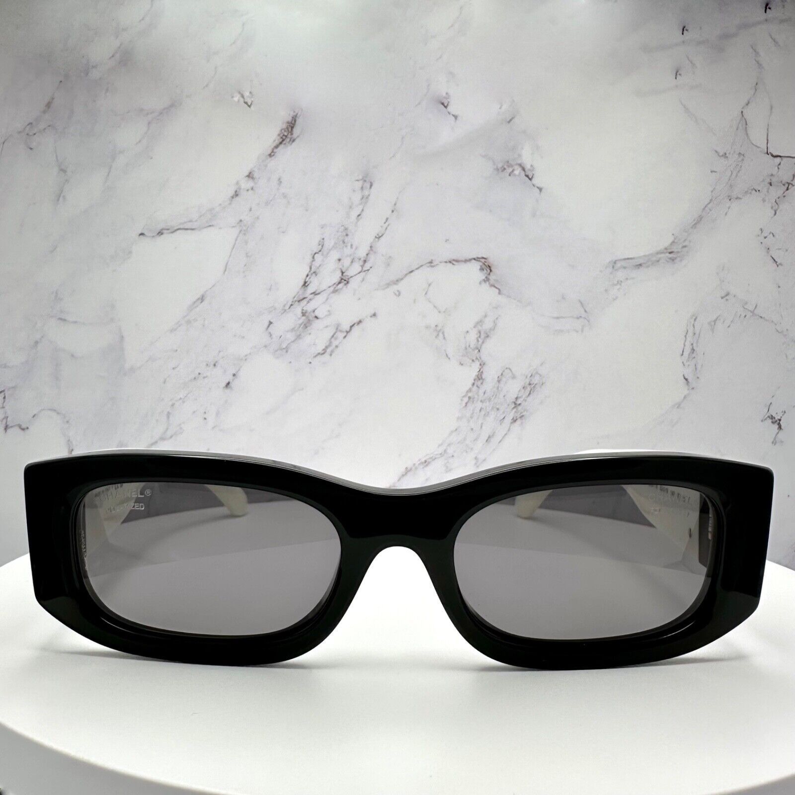 New CHANEL Sunglasses Black White Polarized CC Logo