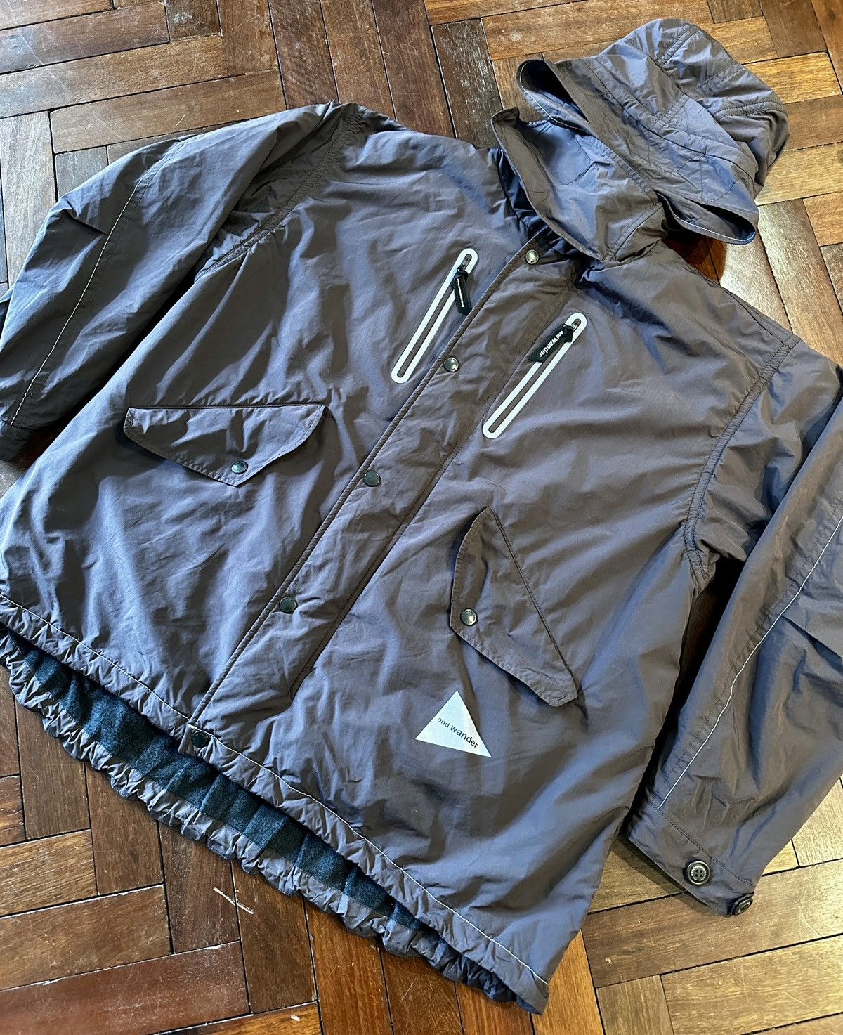 And Wander and wander Octa Jacket in Brown, size L/XL Size US L / EU 52-54 / 3 - 3 Thumbnail