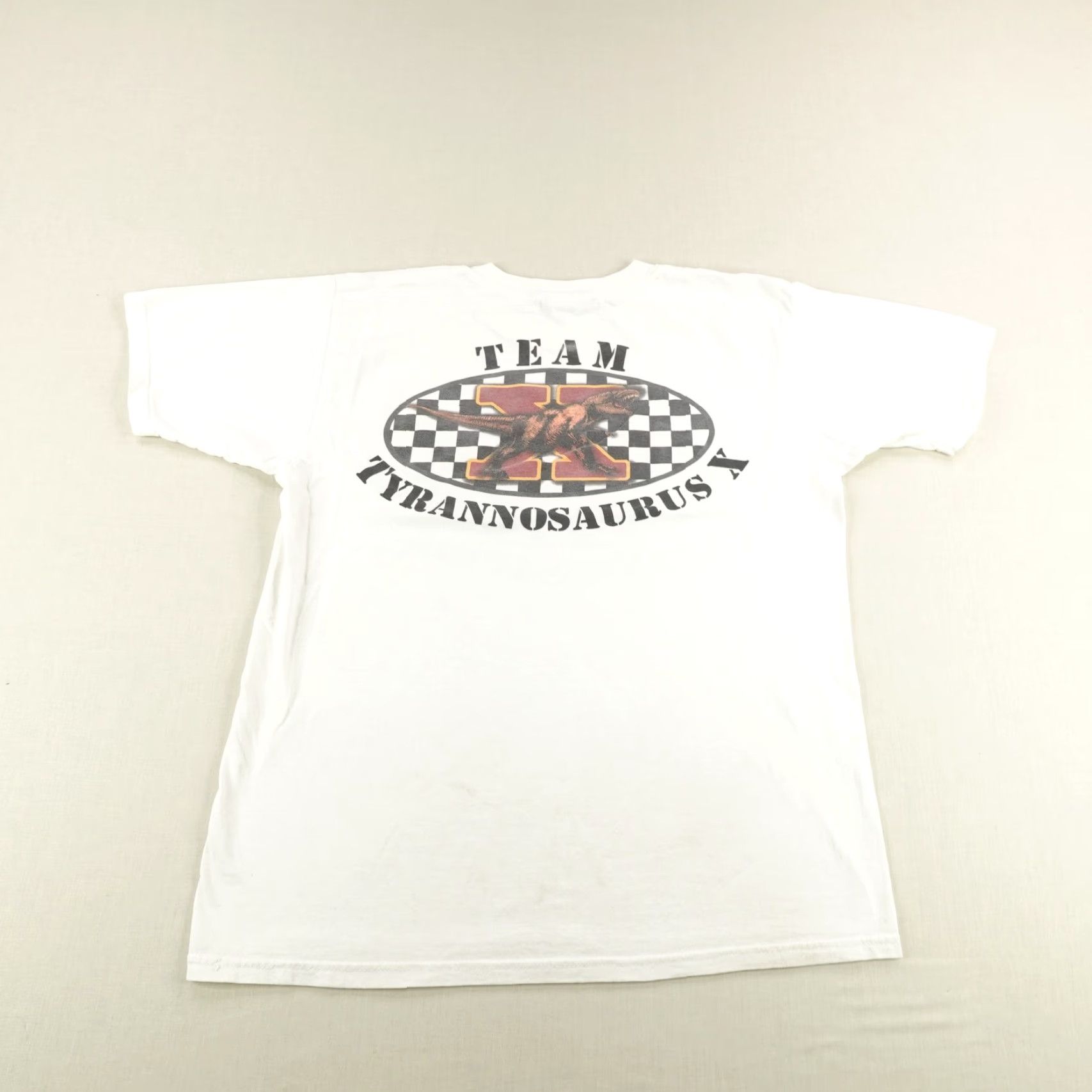Gildan VINTAGE Gildan Mens Large T-Shirt 90s Dinosaur Racing Graphic Crew Neck White Short Sleeve Size US L / EU 52-54 / 3 - 6 Thumbnail