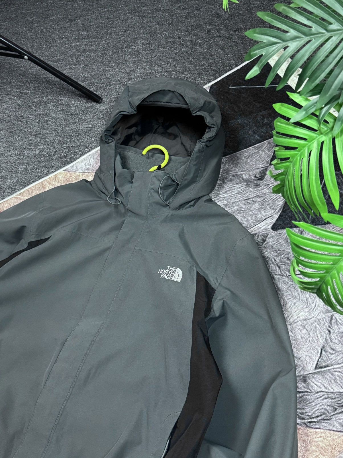 The North Face The north face jacket vintage size L y2k style Size US L / EU 52-54 / 3 - 5 Thumbnail