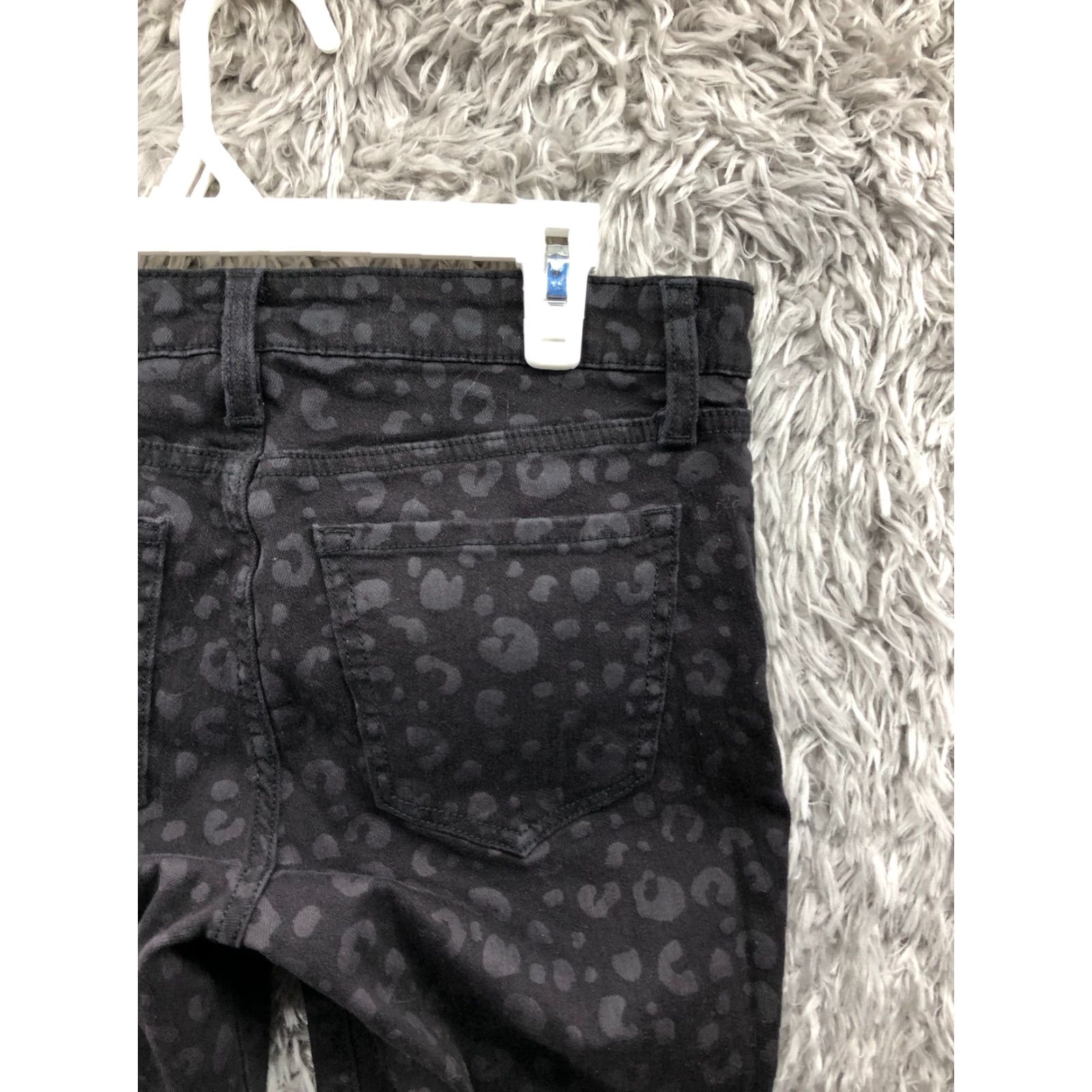 Gap Gap Legging Jeans Size 6 Womens Mid Rise Dark Wash Black Denim Cheetah Leopard Size 28" / US 6 / IT 42 - 6 Thumbnail