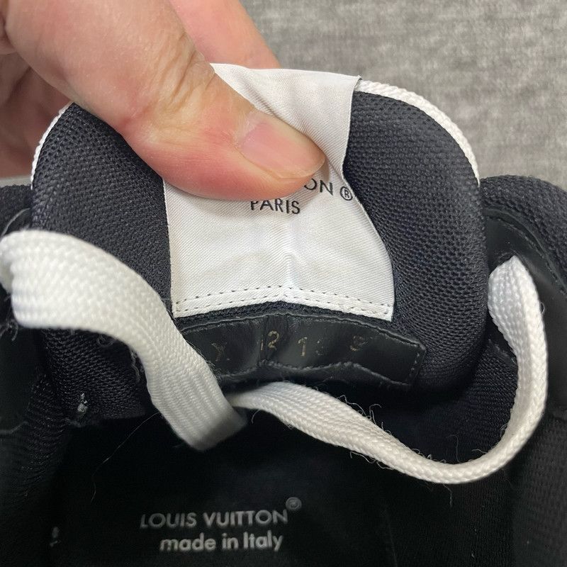 Louis Vuitton Louis Vuitton Classic Trainer Sneakers in Black and White - Size US 6.5 / EU 39-40 - 5 Thumbnail