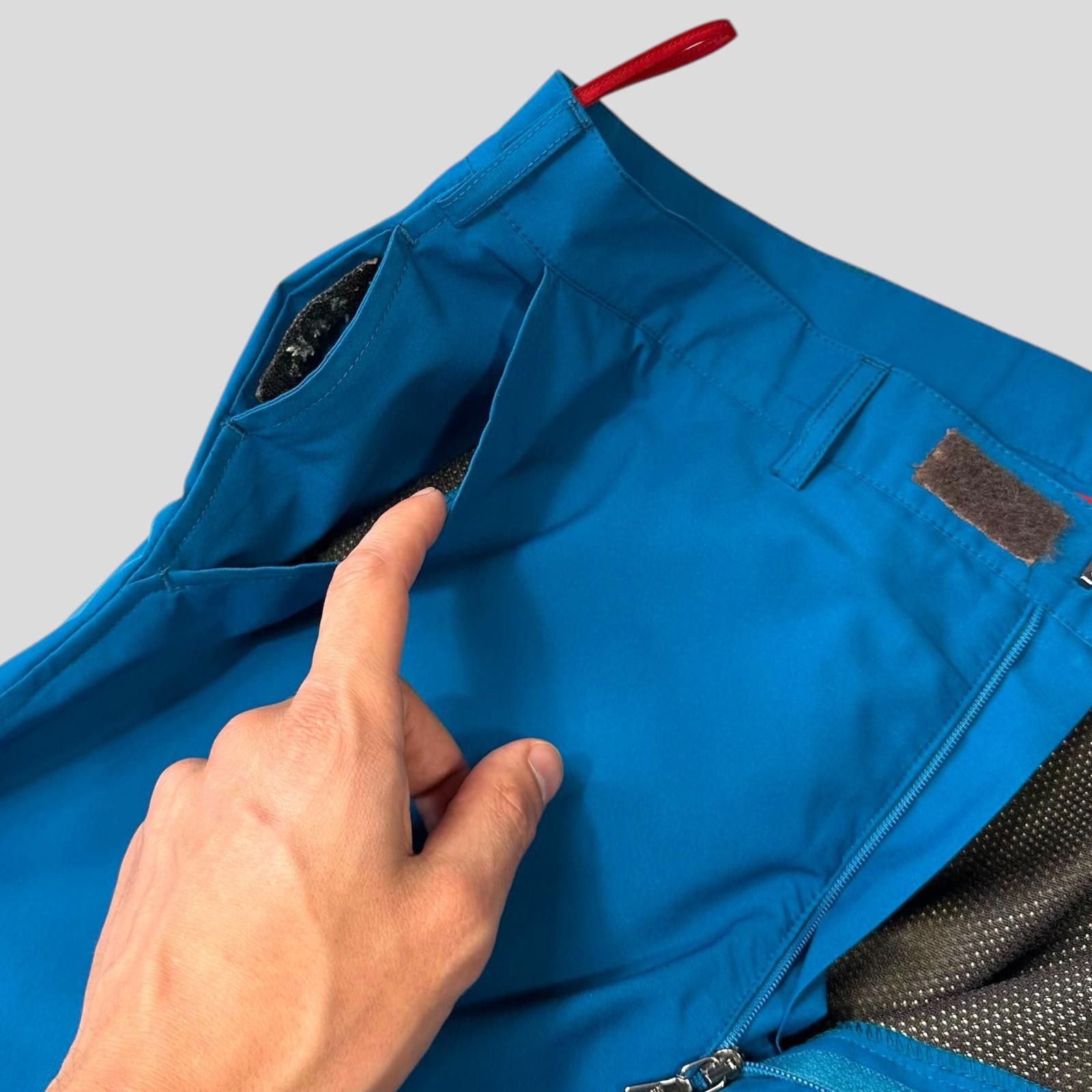 Prada Prada Sport AW00 Goretex Electric Blue Mesh Lined Trousers M Size US 32 / EU 48 - 3 Thumbnail