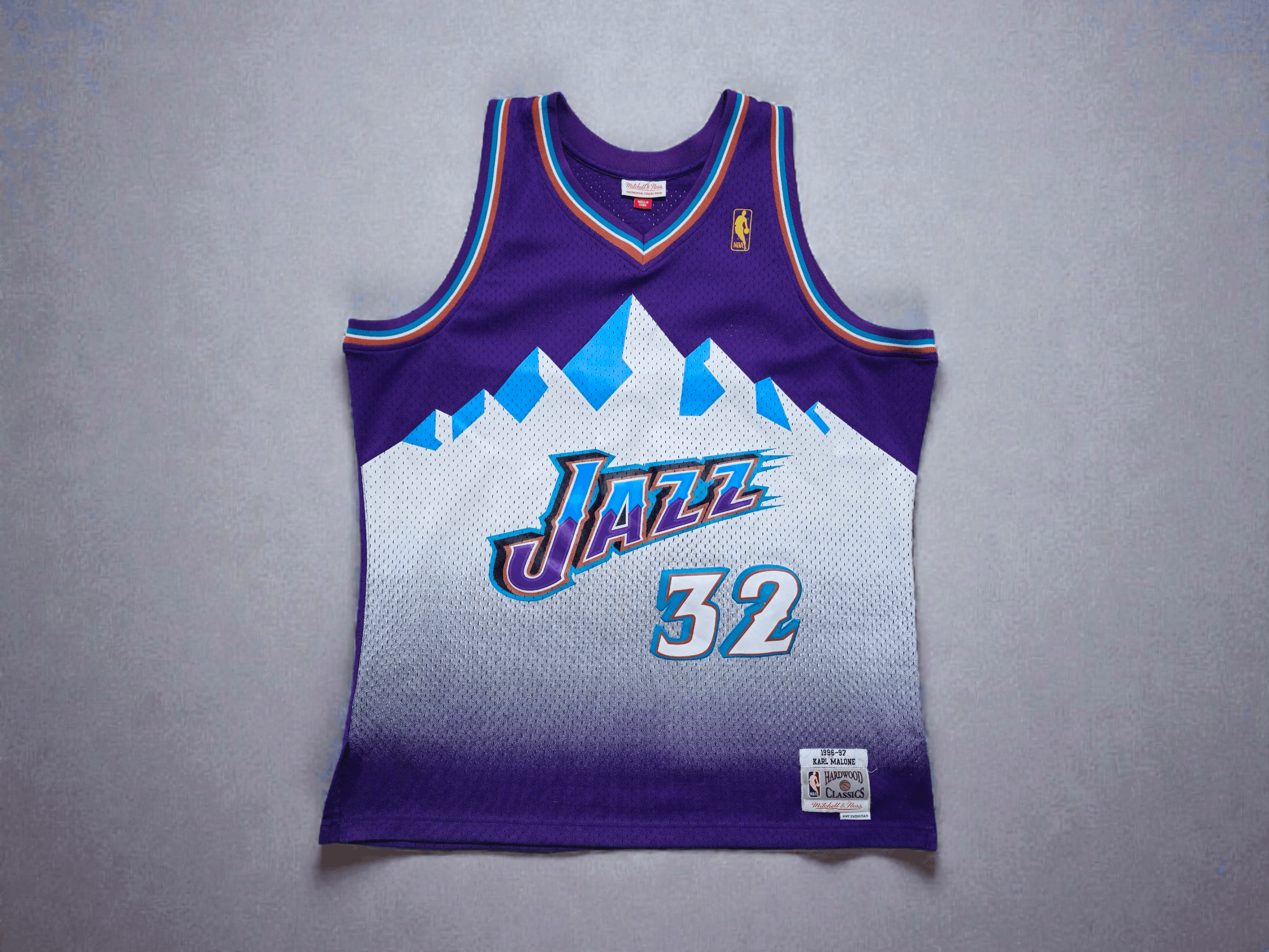 Mitchell & Ness Karl Malone Mitchell & Ness Hardwood Classics NBA Jersey Size US XL / EU 56 / 4 - 1 Thumbnail