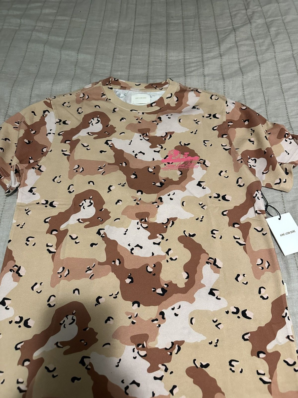 Aime Leon Dore Aimé Leon Dore Camo tee size small Size US S / EU 44-46 / 1 - 1 Thumbnail