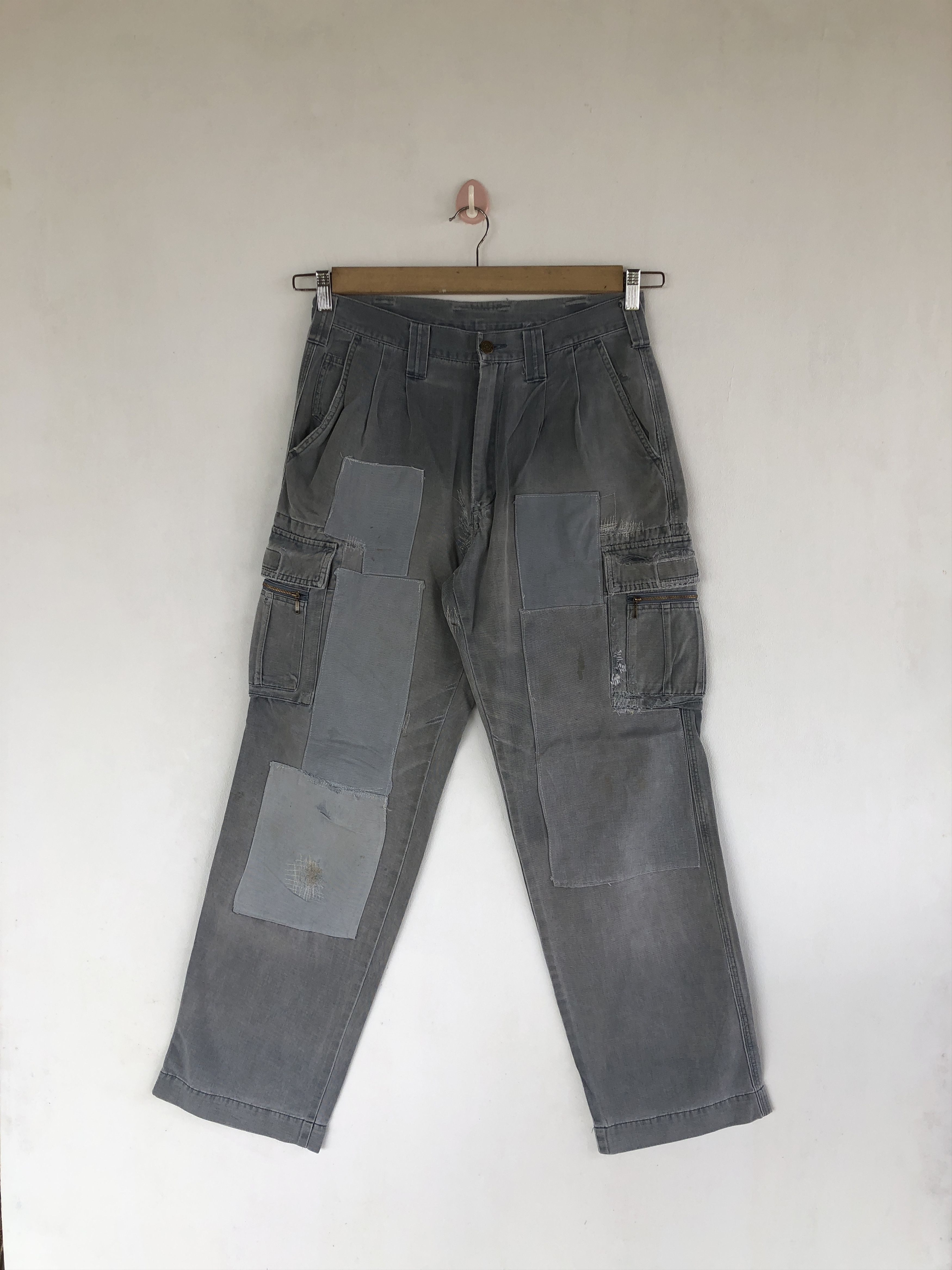 Japanese Brand Vintage Japanese Cargo Pants Multi Pocket Utility Trousers Size US 30 / EU 46 - 1 Thumbnail