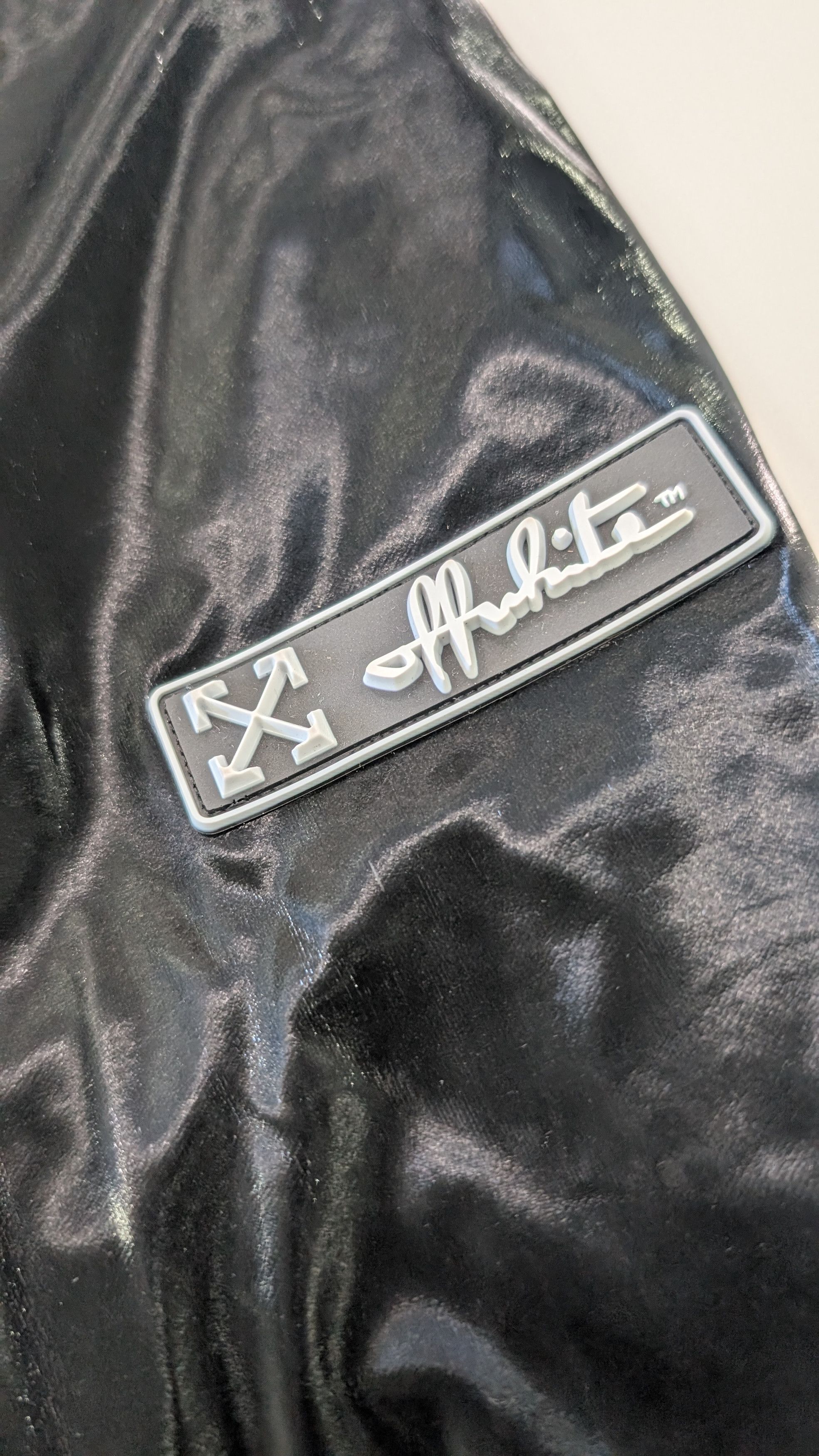 Off-White Off-White Virgil Abloh Slick Shine Cargo Joggers Black IT 44 Size US 30 / EU 46 - 5 Thumbnail