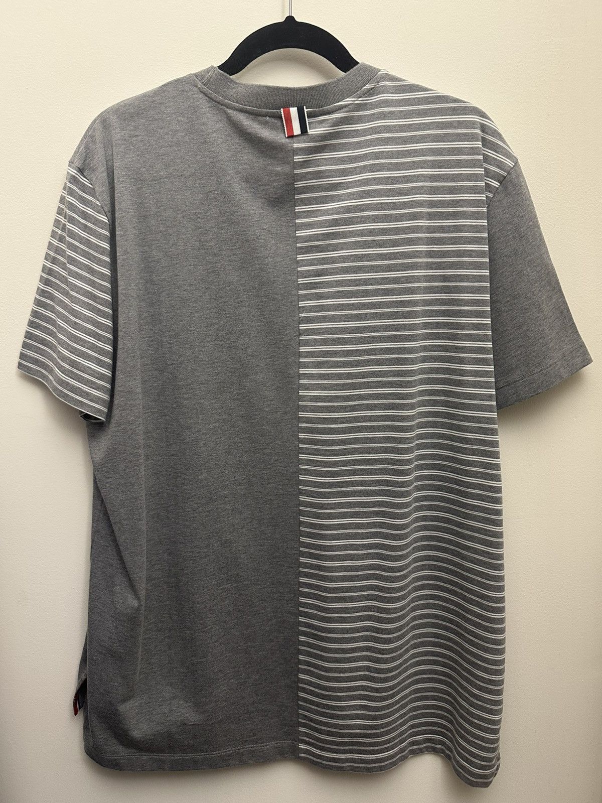 Thom Browne Thom Browne gray SS shirt new Size US XL / EU 56 / 4 - 2 Thumbnail